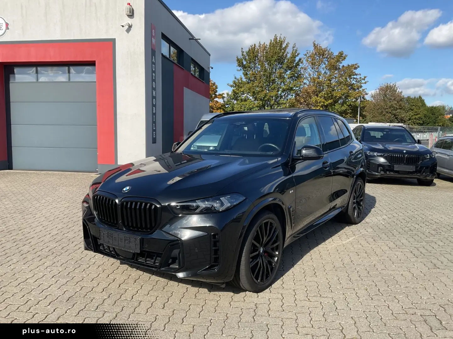 BMW X5 xDrive 30d  M-Sport-Pro AHK HUP 360  PANO H&K