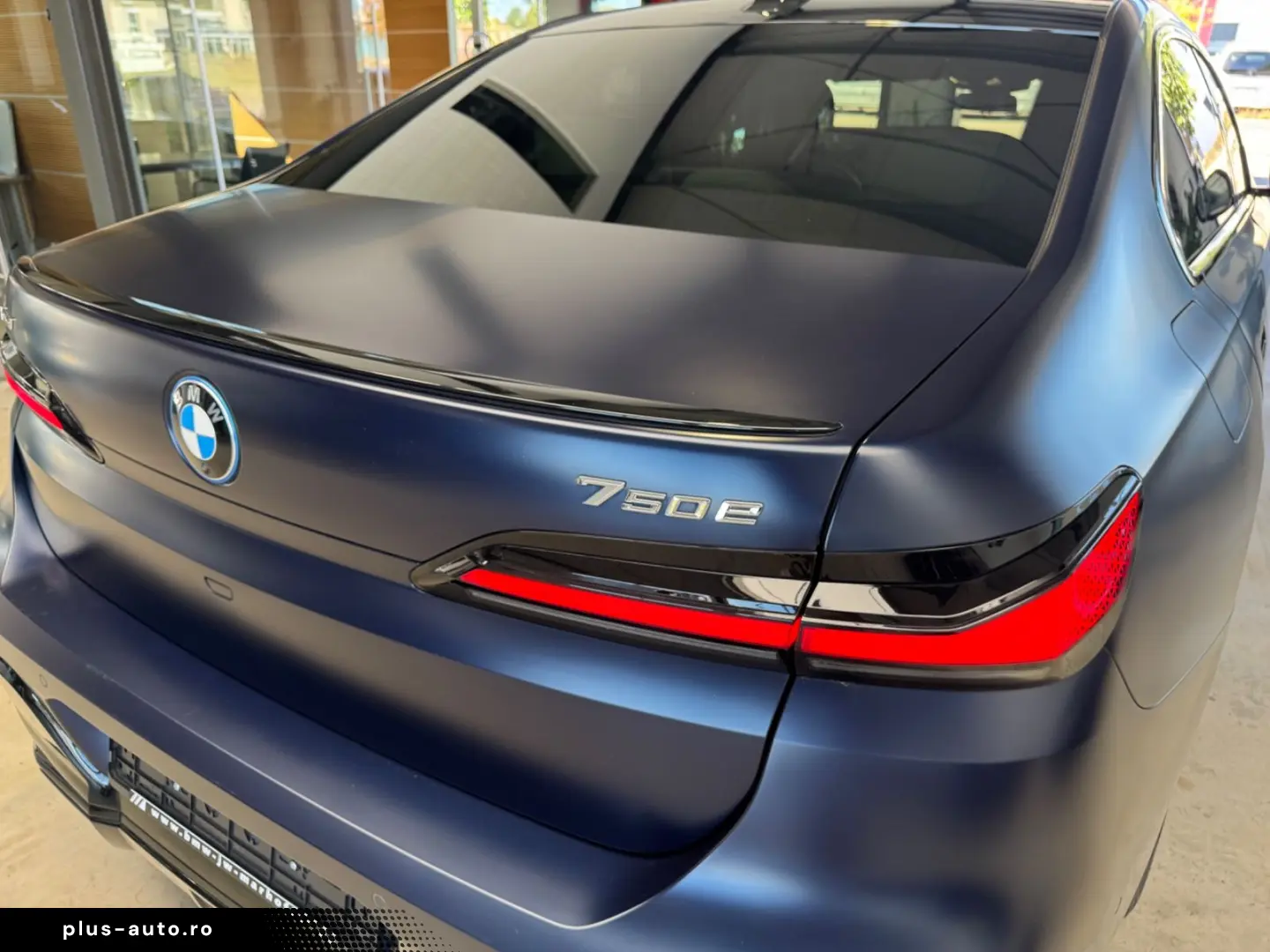 BMW 750e xDrive Individual Pret nou186.900 €   TV