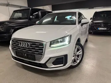 AUDI Q2 35 TFSI S-tronic sport  S-Line  LED  Navi
