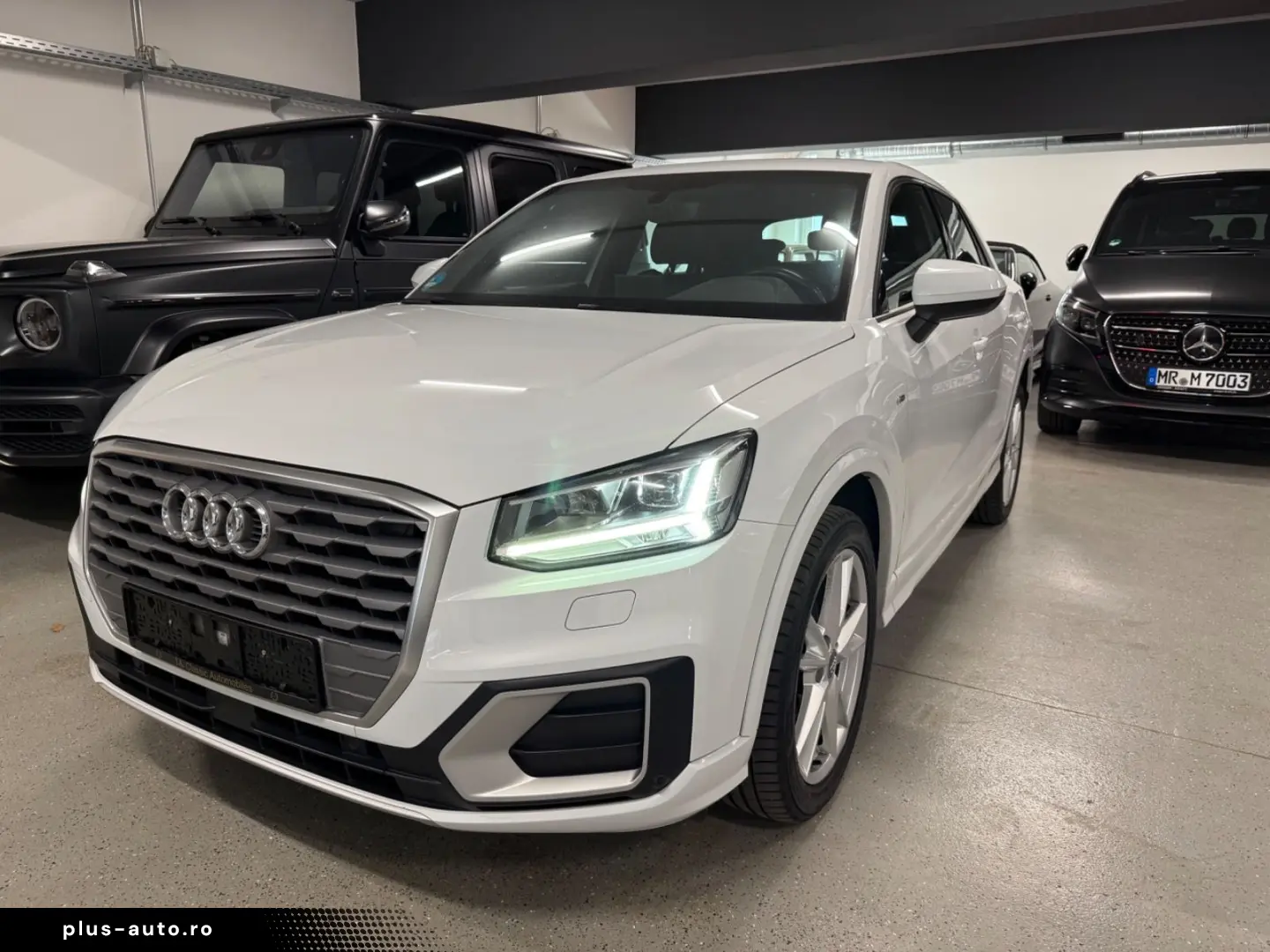 AUDI Q2 35 TFSI S-tronic sport  S-Line  LED  Navi
