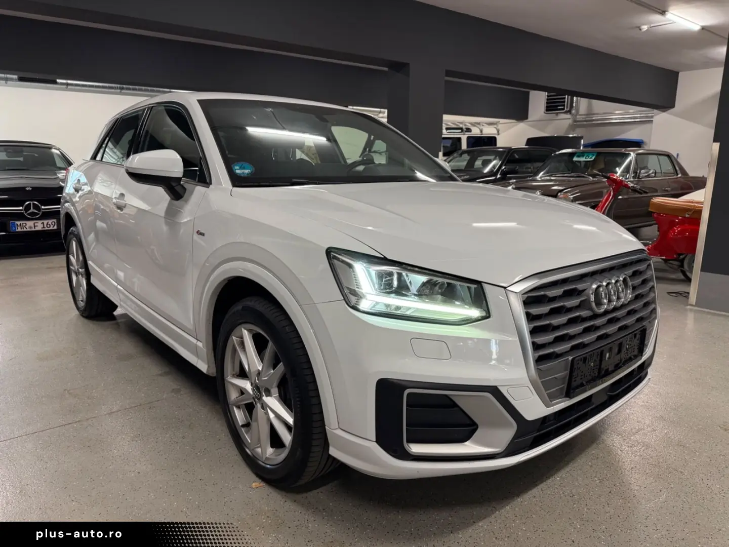 AUDI Q2 35 TFSI S-tronic sport  S-Line  LED  Navi