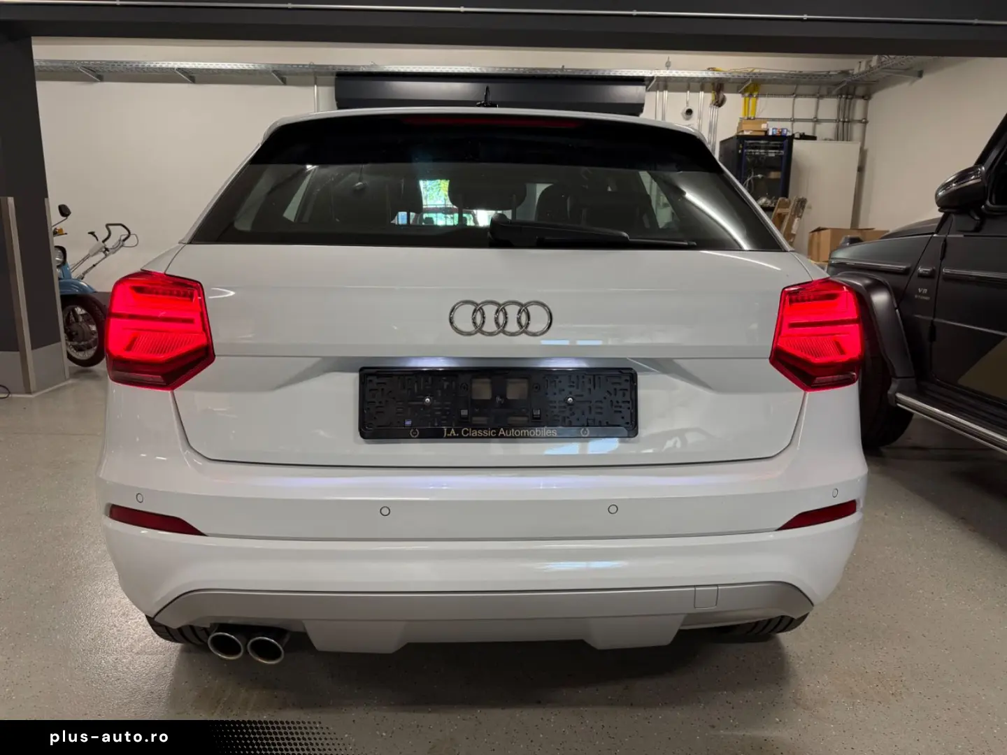 AUDI Q2 35 TFSI S-tronic sport  S-Line  LED  Navi