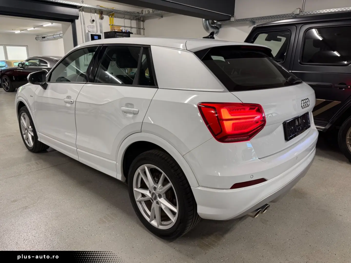 AUDI Q2 35 TFSI S-tronic sport  S-Line  LED  Navi