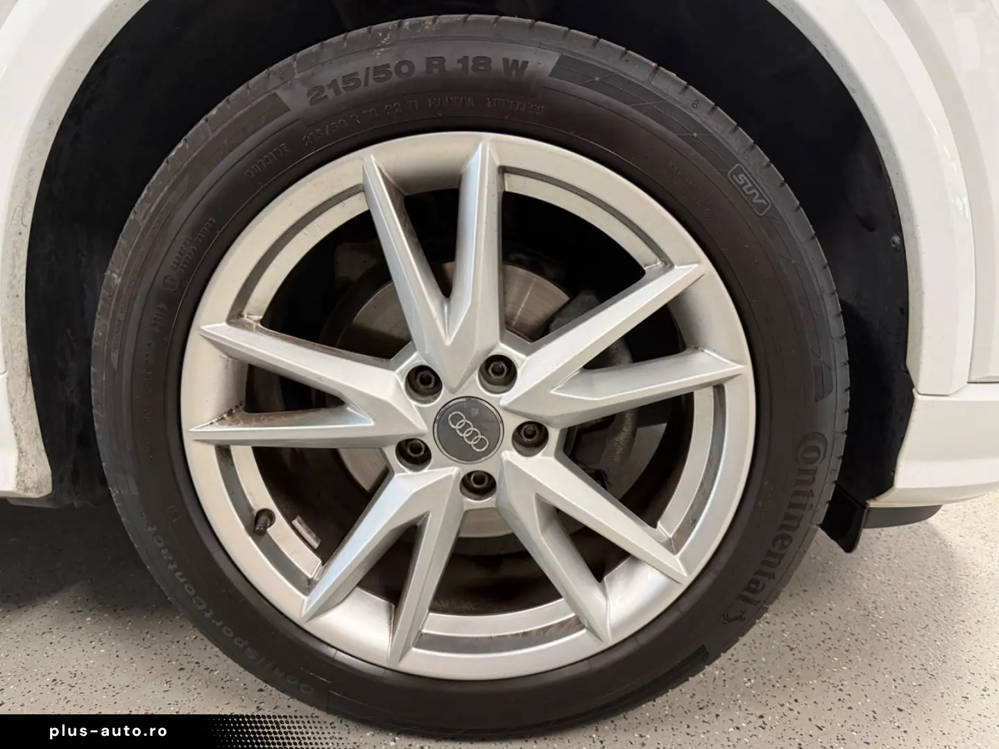 AUDI Q2 35 TFSI S-tronic sport  S-Line  LED  Navi