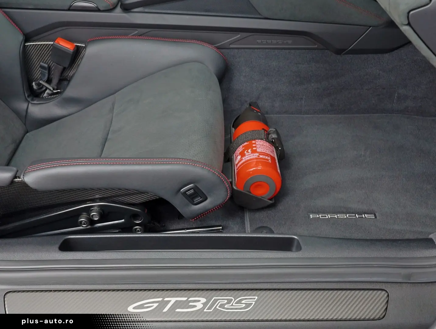 PORSCHE 911 GT3 RS