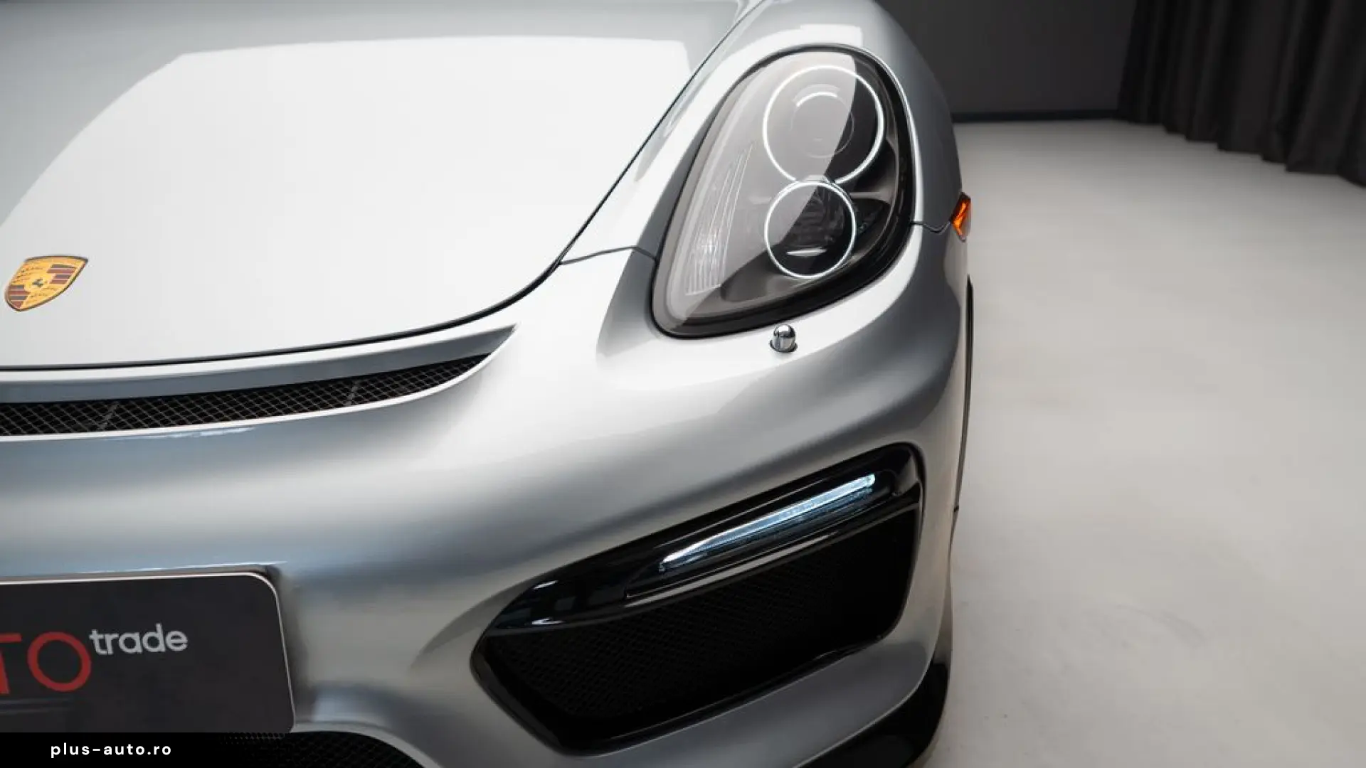 PORSCHE CAYMAN