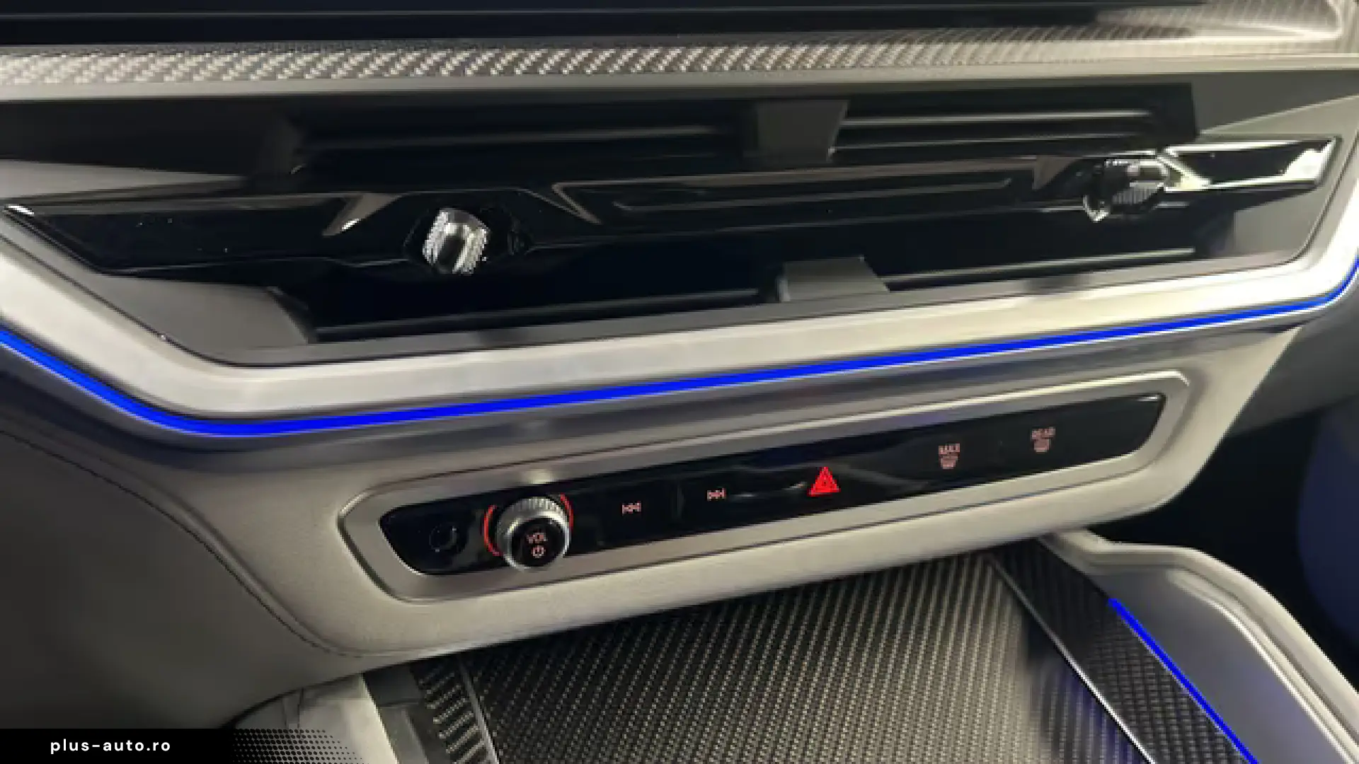 BMW XM 50e AHK DA-
