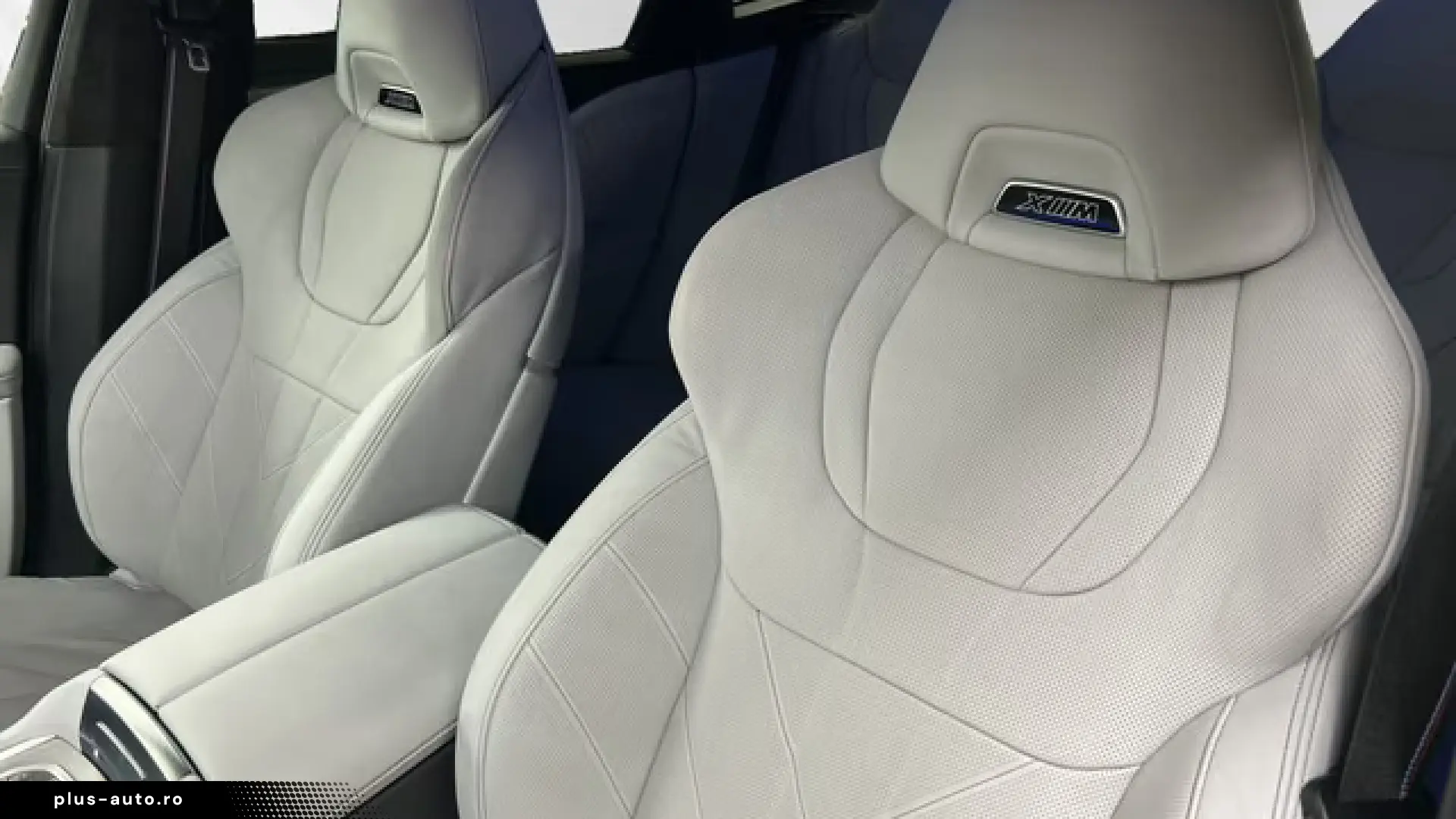 BMW XM 50e AHK DA-