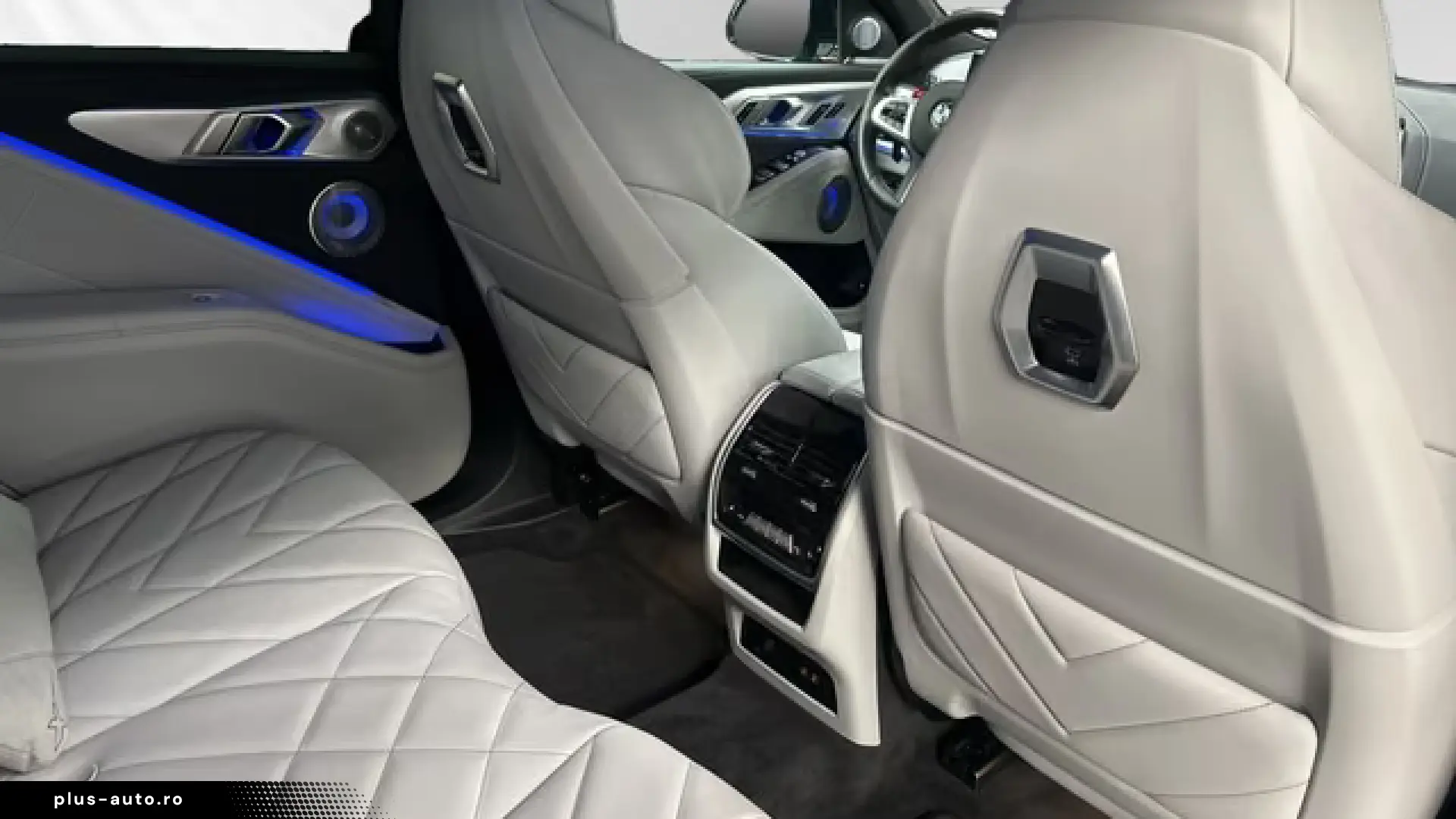 BMW XM 50e AHK DA-
