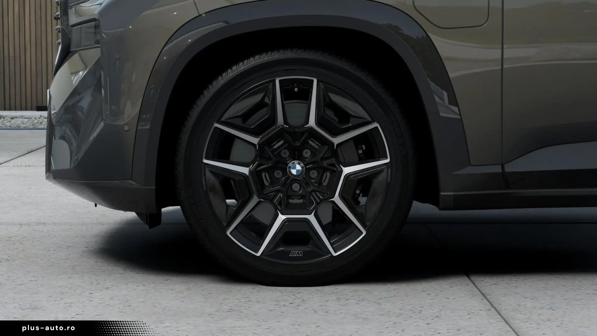 BMW XM 50e ACC AHK B&W