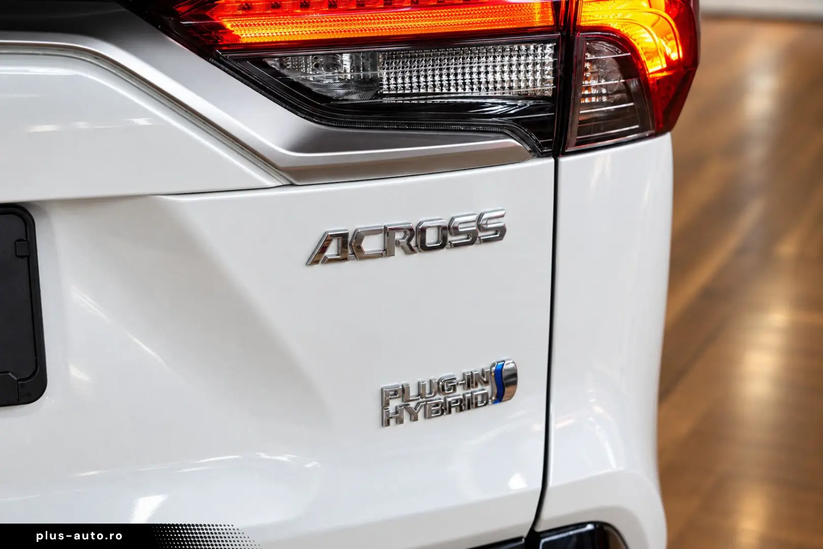 SUZUKI Across 2.5 Plug-In Hybrid Comfort  E-Four ACC