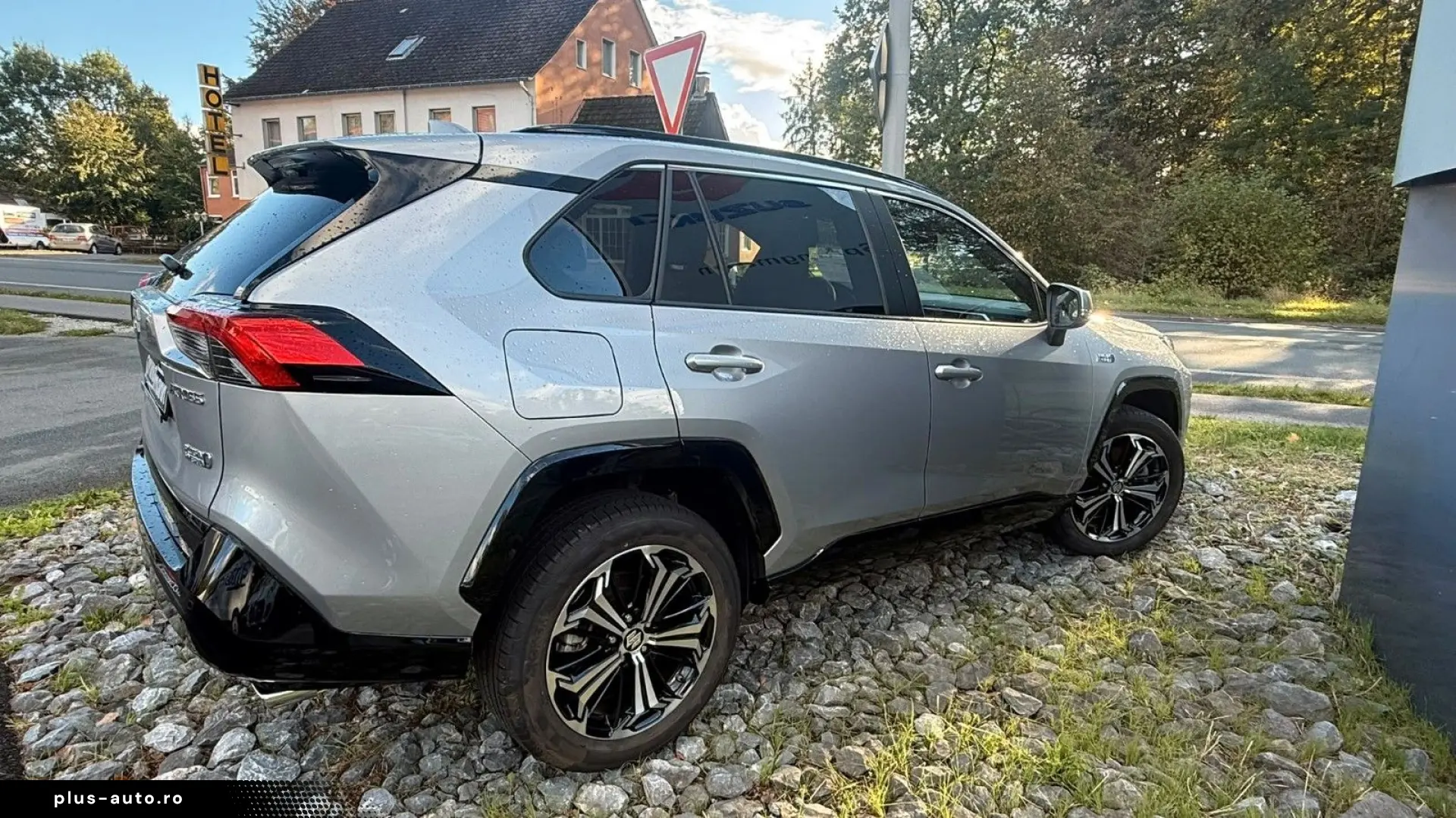 SUZUKI Across 2.5 Plug-In Hybrid Comfort  E-Four