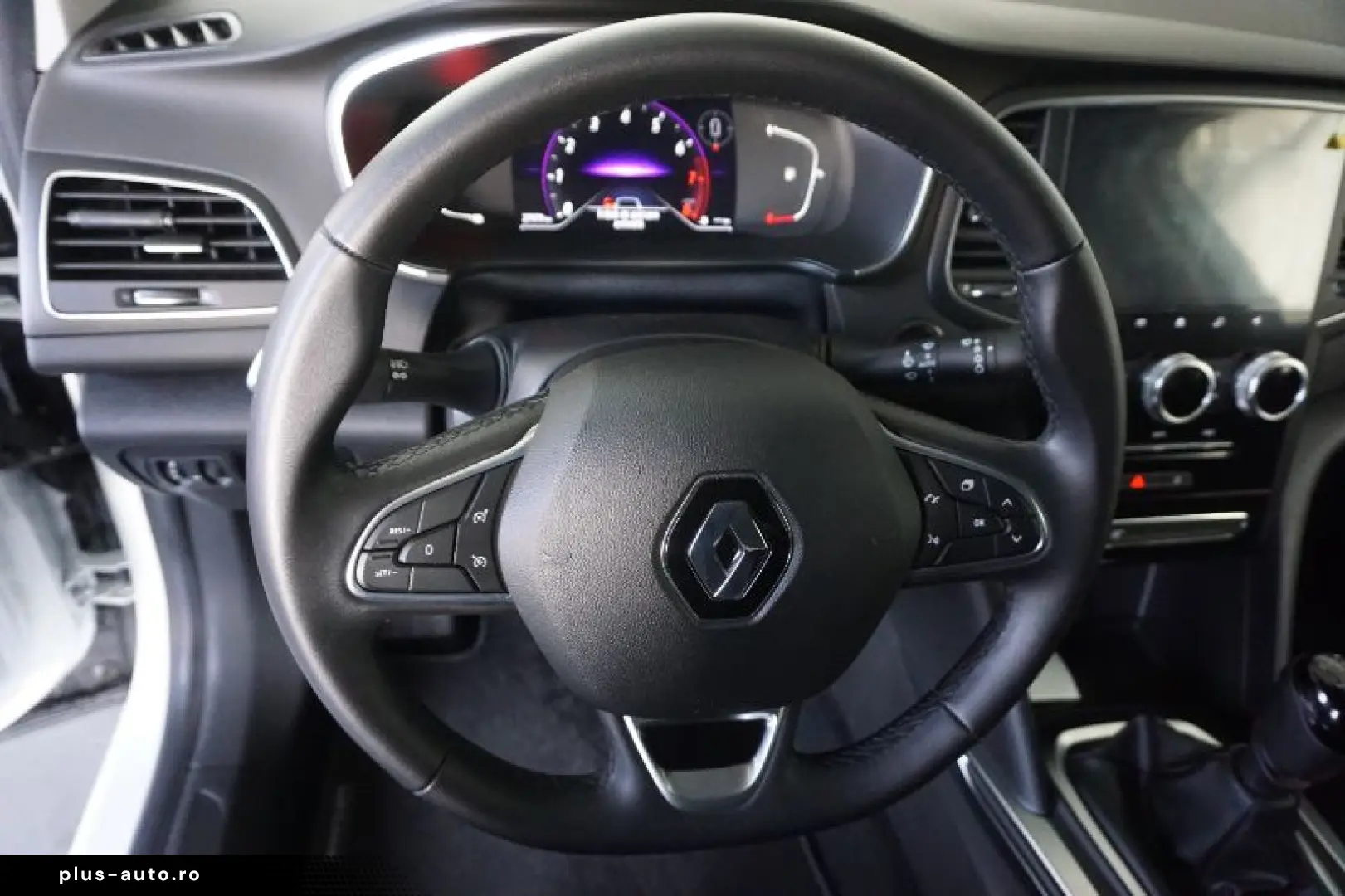 RENAULT MEGANE 1.3 TCe 140CP equilibre