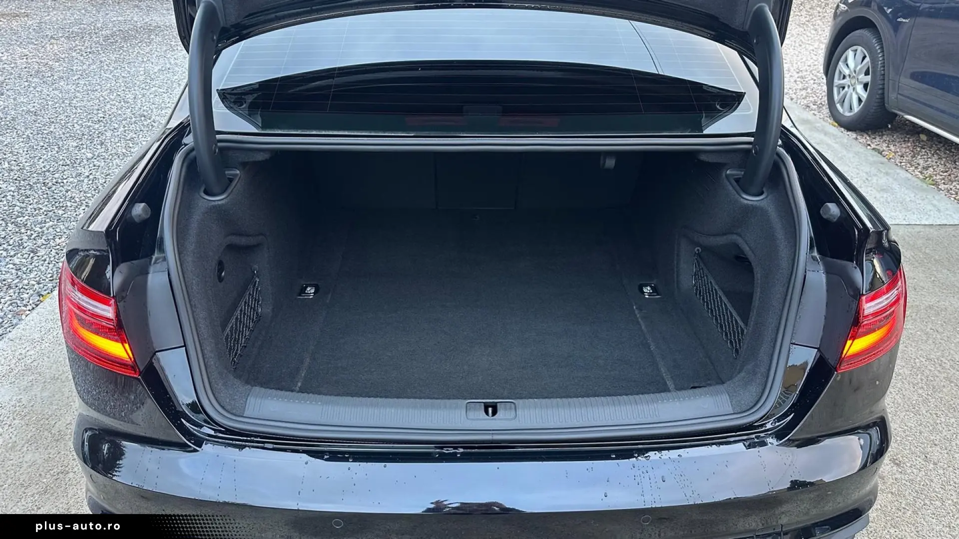 Audi A4 Limuzina 30 TDI S tronic MHEV Advanced