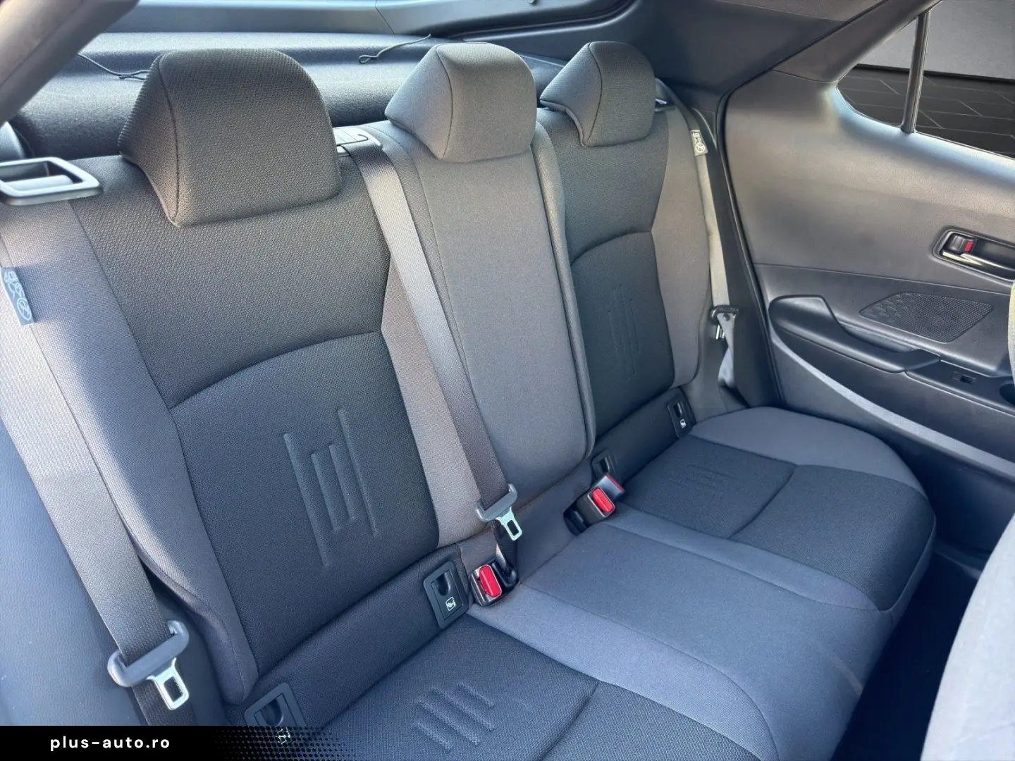 TOYOTA C-HR Hybrid FWD Teamplayer