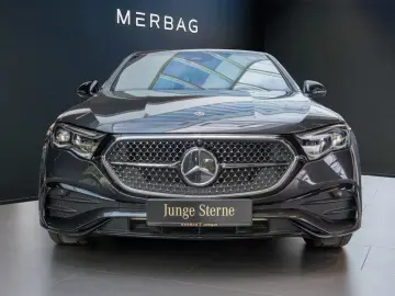 MERCEDES-BENZ E 300 e  AMG Night AHK Head Digital 360