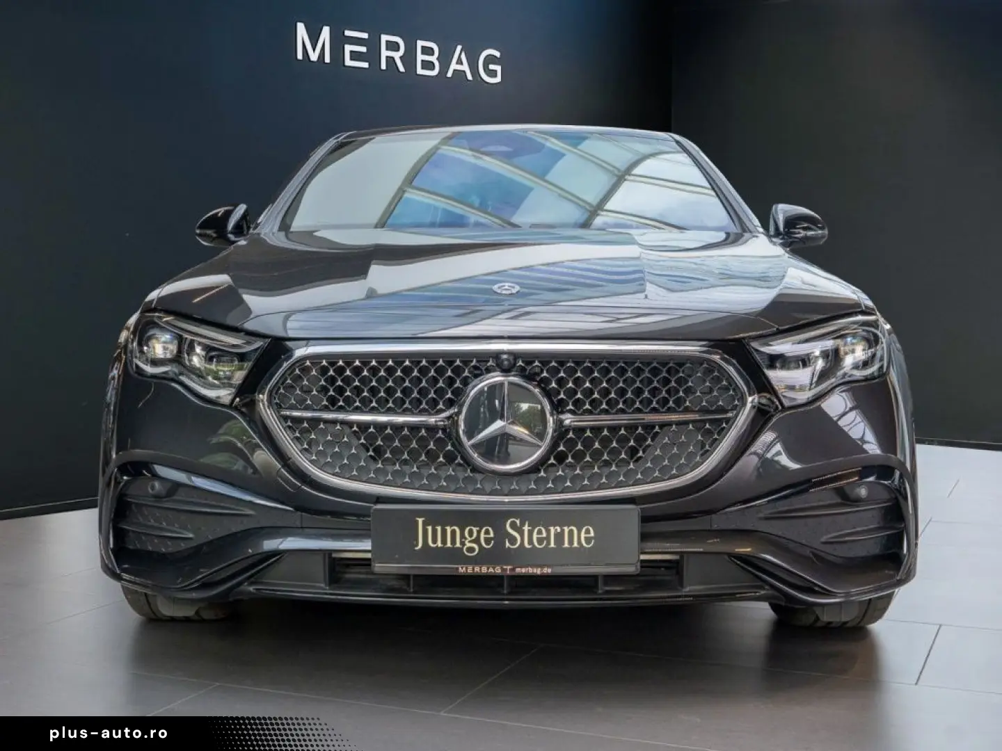 MERCEDES-BENZ E 300 e  AMG Night AHK Head Digital 360