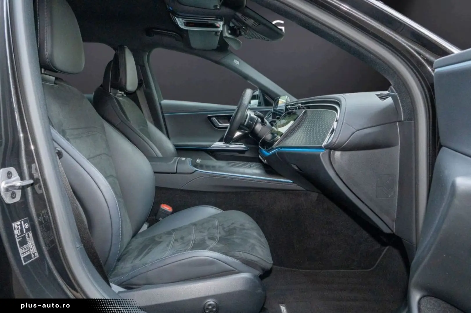 MERCEDES-BENZ E 300 e  AMG Night AHK Head Digital 360