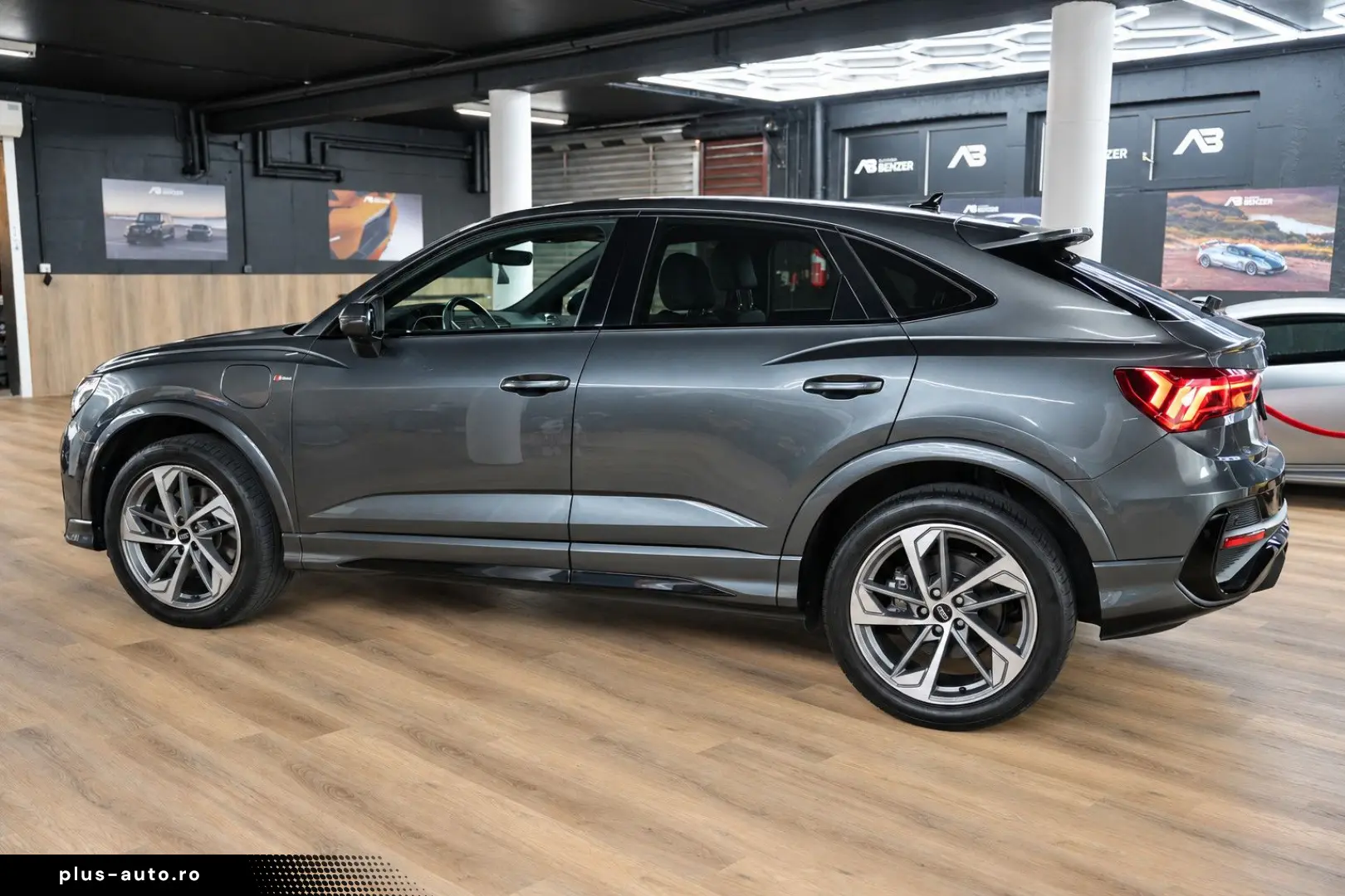 AUDI Q3 2021 — imagine 11