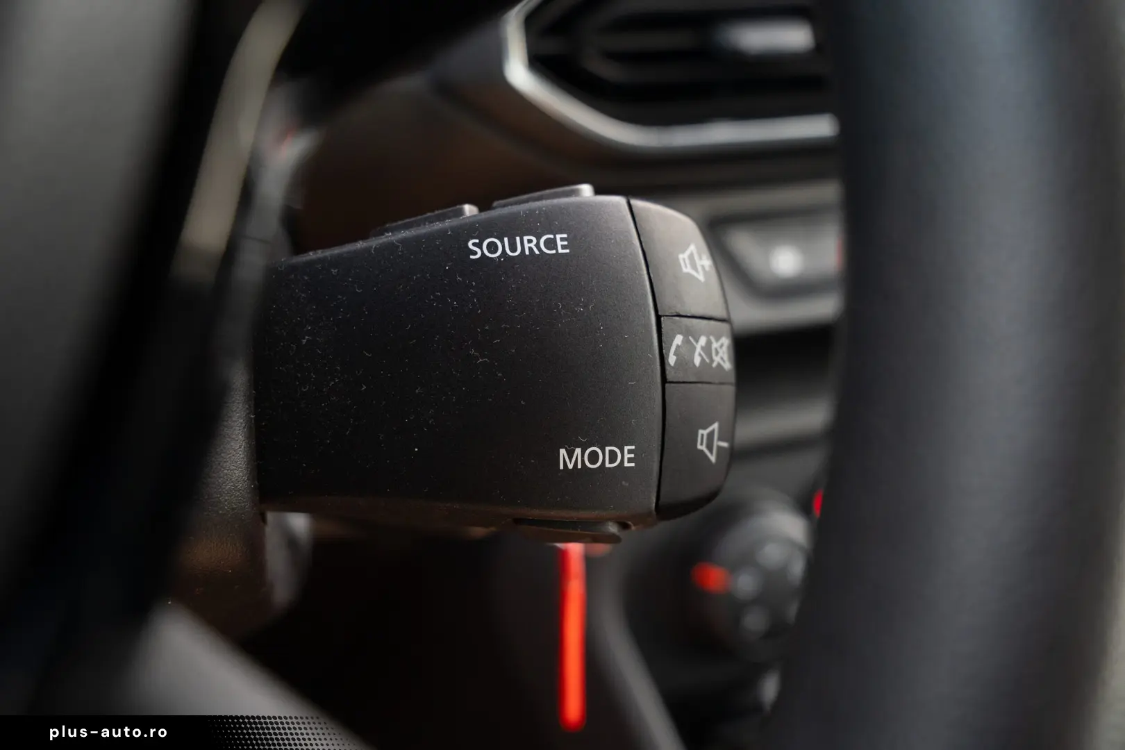 Dacia Sandero Essential TCe 100 GPL