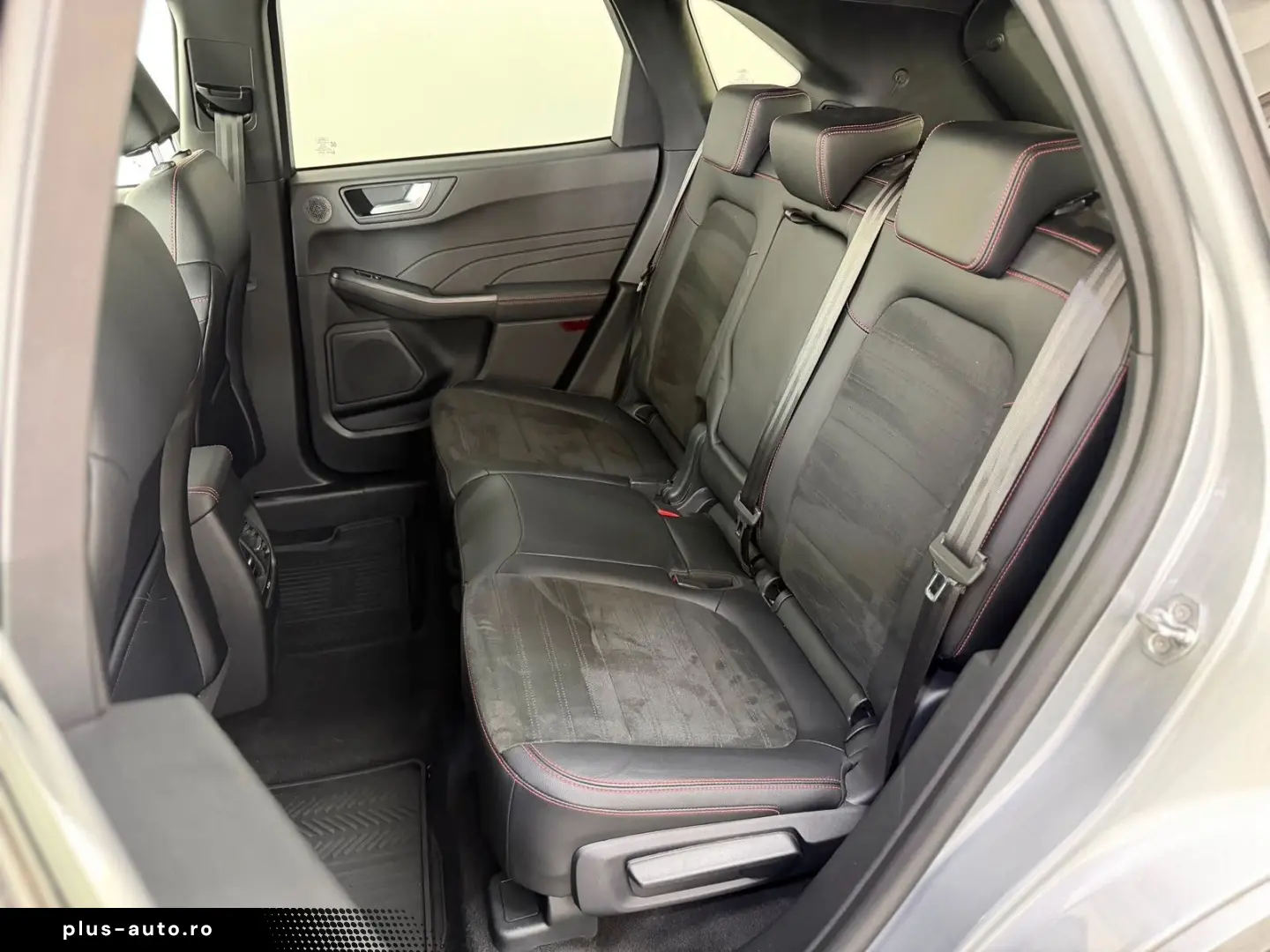 FORD Kuga 2.5 Duratec PHEV ST-Line X 1.Hand AHK Leder