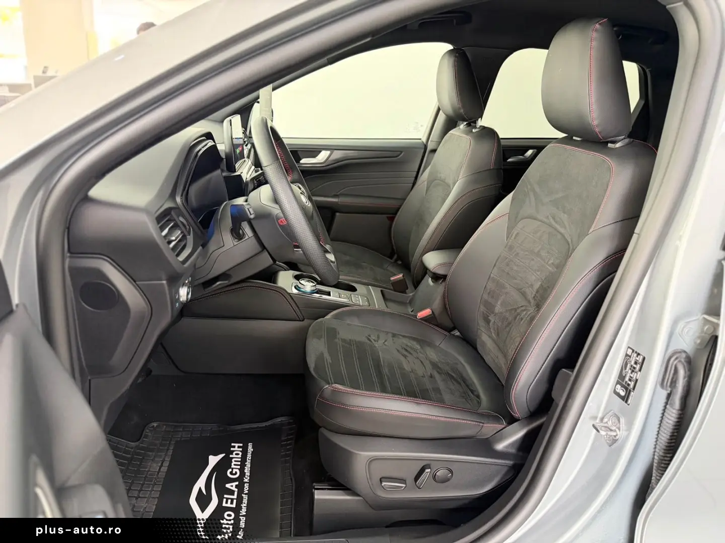 FORD Kuga 2.5 Duratec PHEV ST-Line X 1.Hand AHK Leder