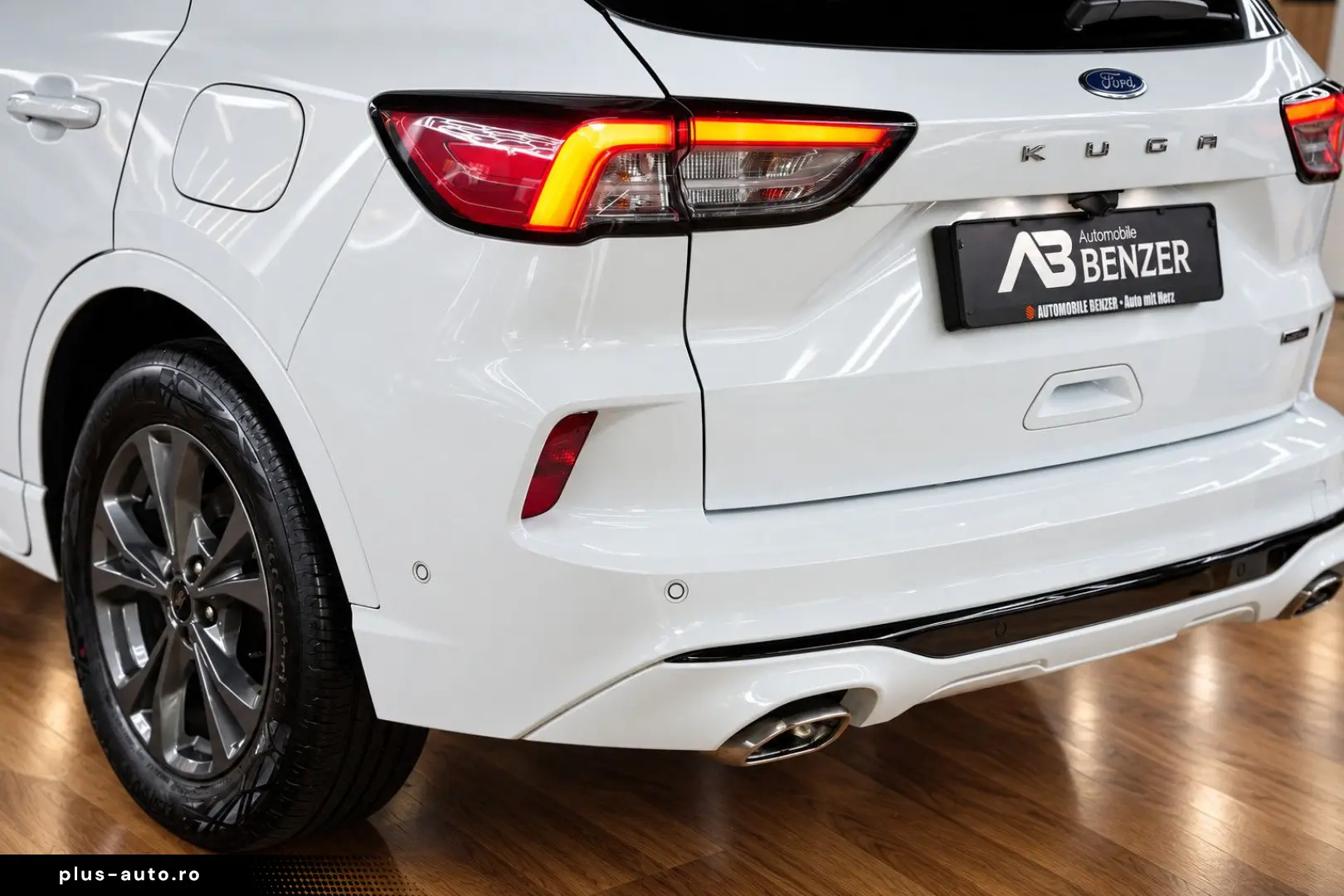 FORD Kuga  ST-Line X Panorama HUD Kamera PlugInHybrid