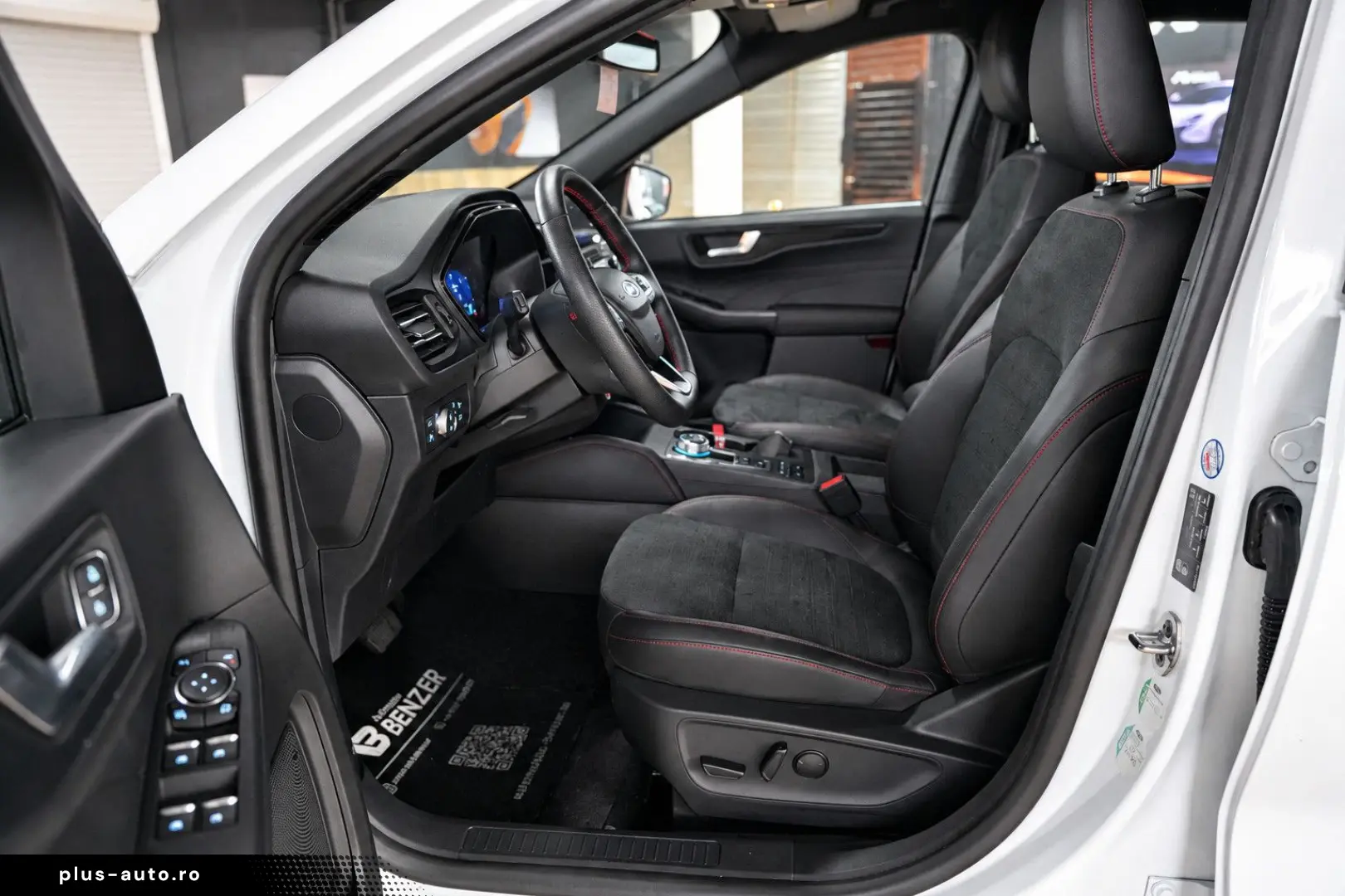 FORD Kuga  ST-Line X Panorama HUD Kamera PlugInHybrid