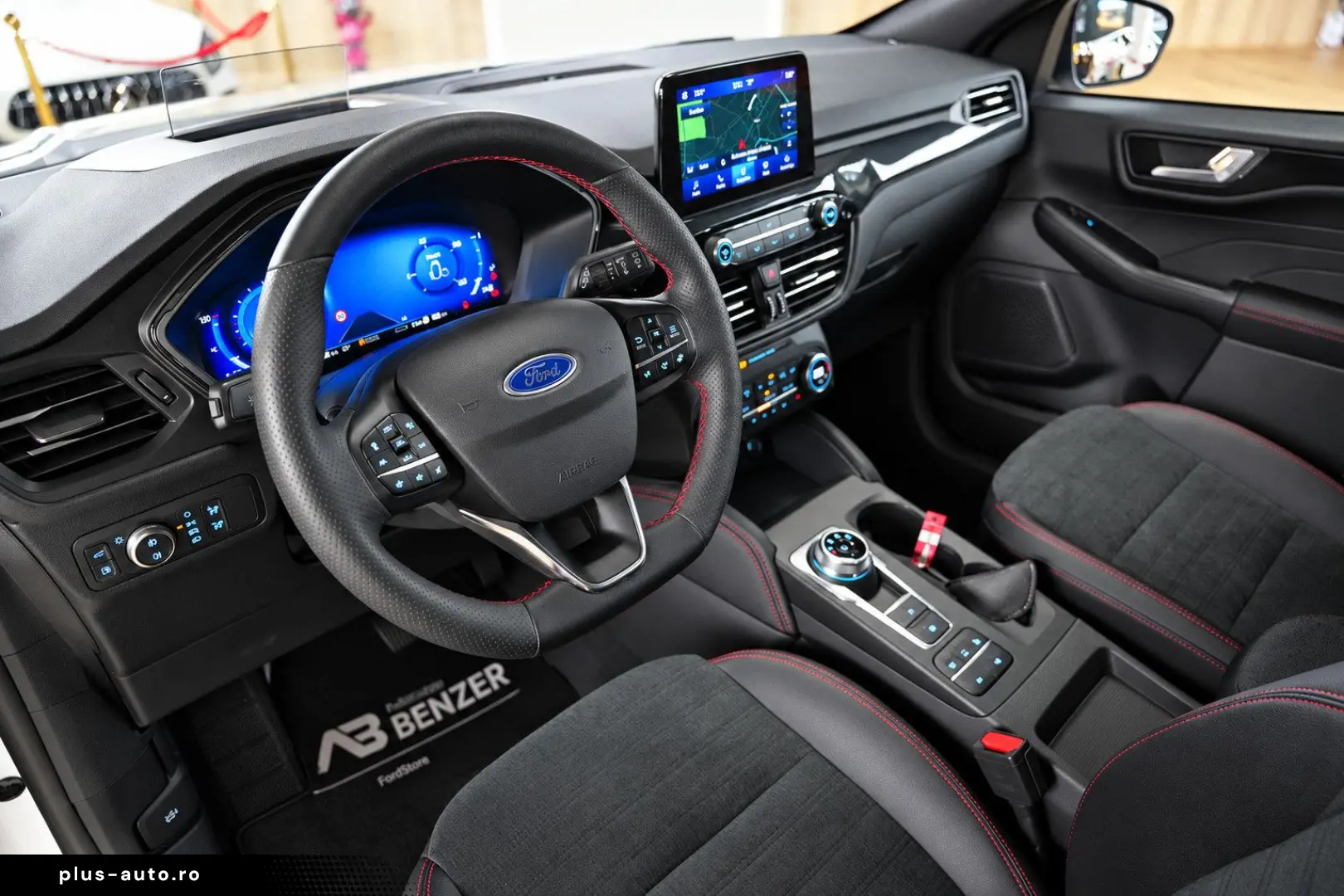 FORD Kuga  ST-Line X Panorama HUD Kamera PlugInHybrid