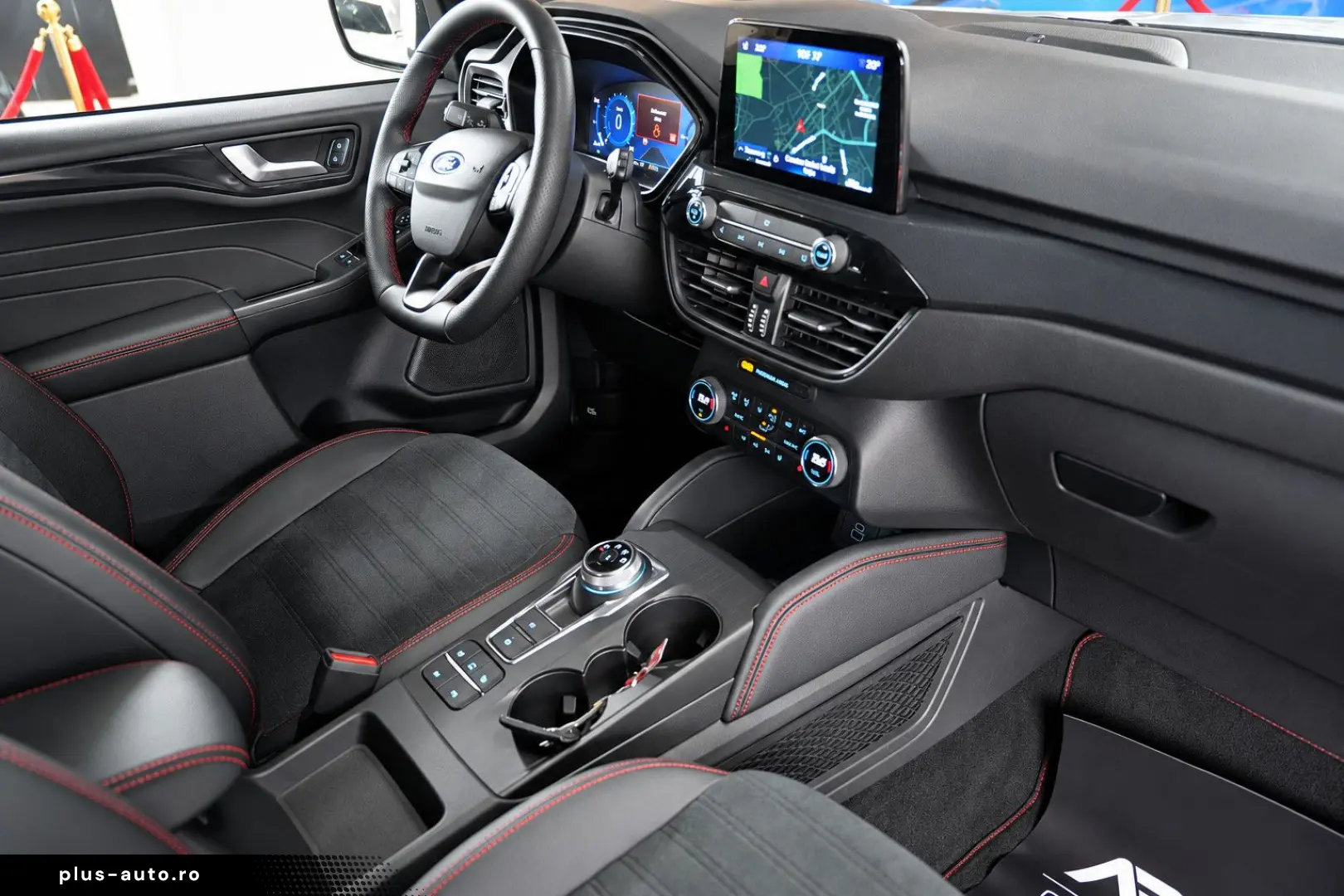 FORD Kuga  ST-Line X Panorama HUD Kamera PlugInHybrid