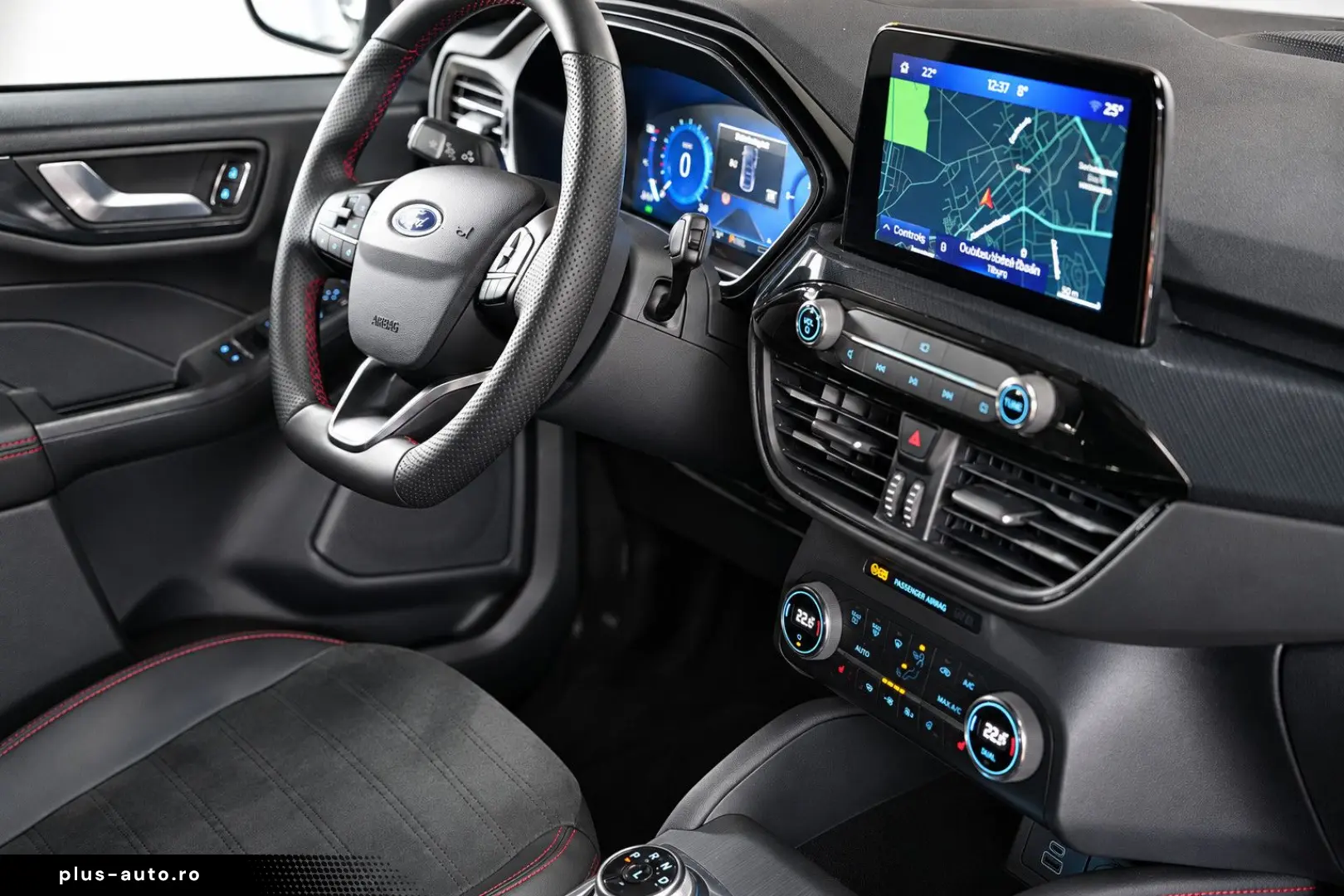 FORD Kuga  ST-Line X Panorama HUD Kamera PlugInHybrid