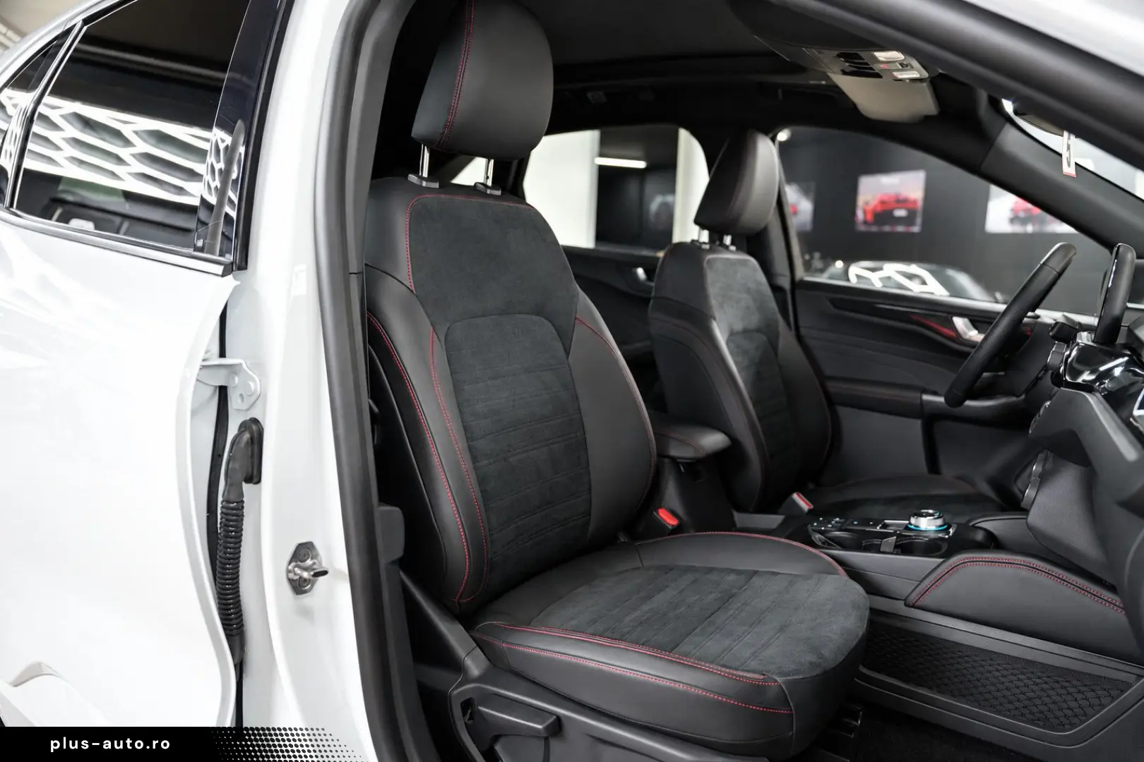 FORD Kuga  ST-Line X Panorama HUD Kamera PlugInHybrid