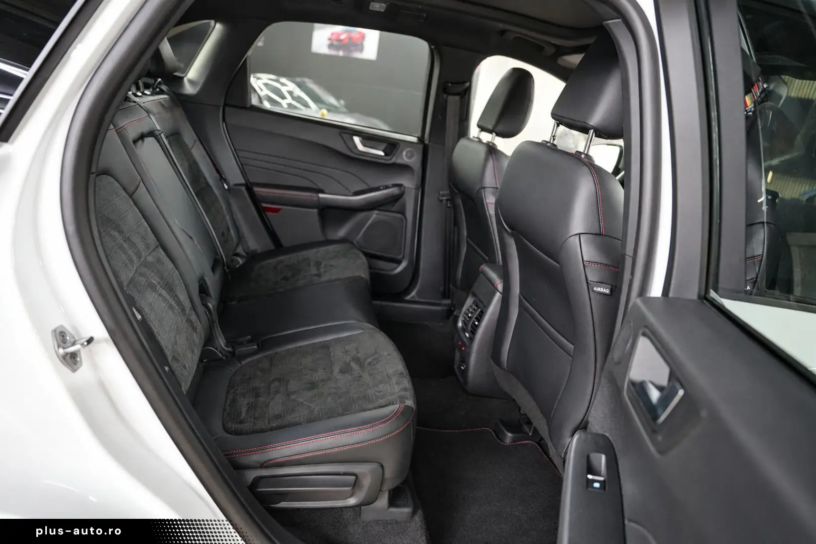FORD Kuga  ST-Line X Panorama HUD Kamera PlugInHybrid