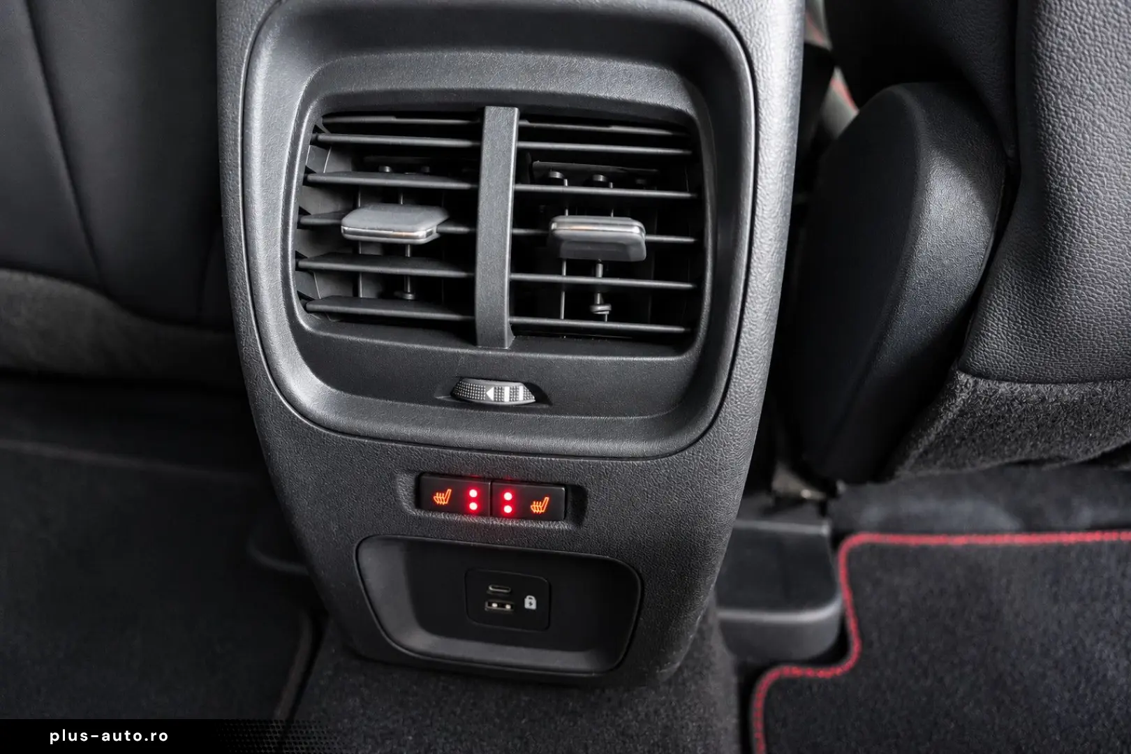 FORD Kuga  ST-Line X Panorama HUD Kamera PlugInHybrid