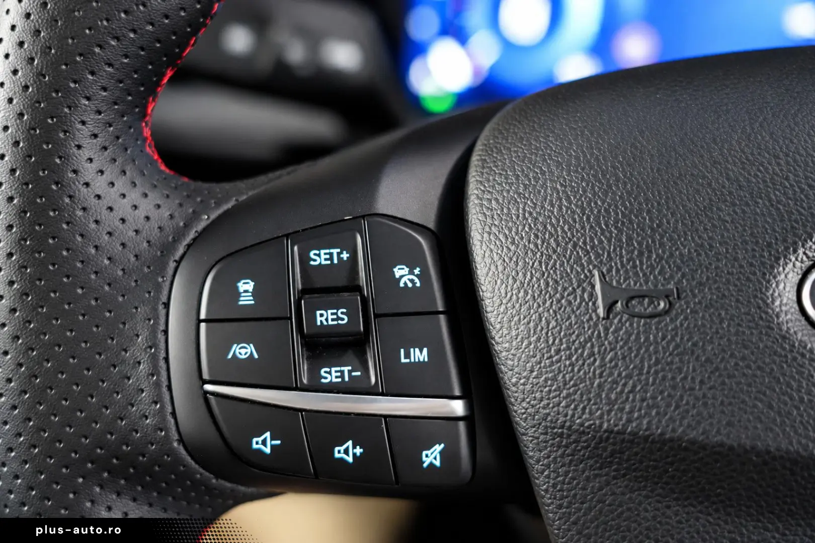 FORD Kuga  ST-Line X Panorama HUD Kamera PlugInHybrid