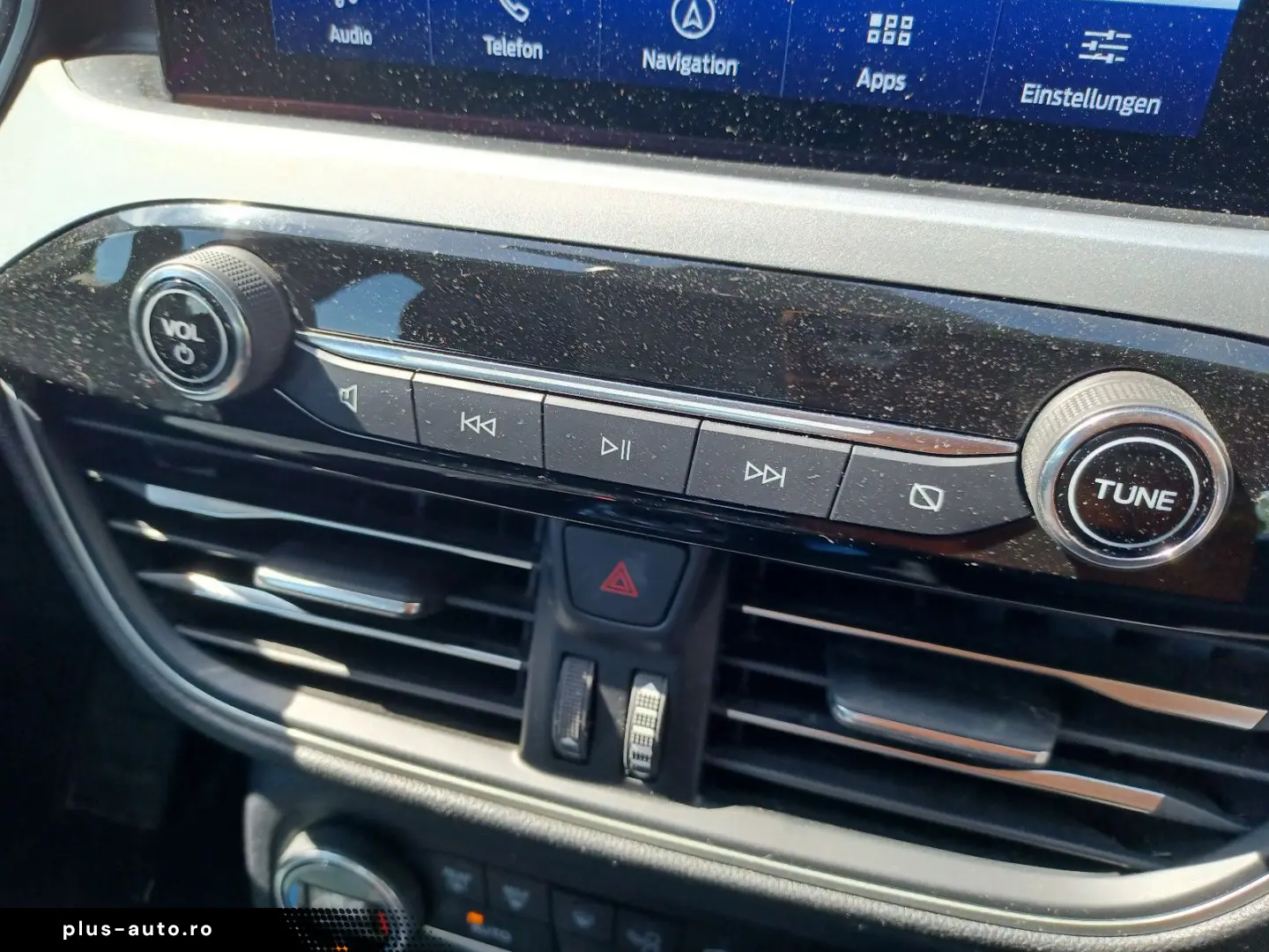 FORD Kuga PHEV    C und C   Navi