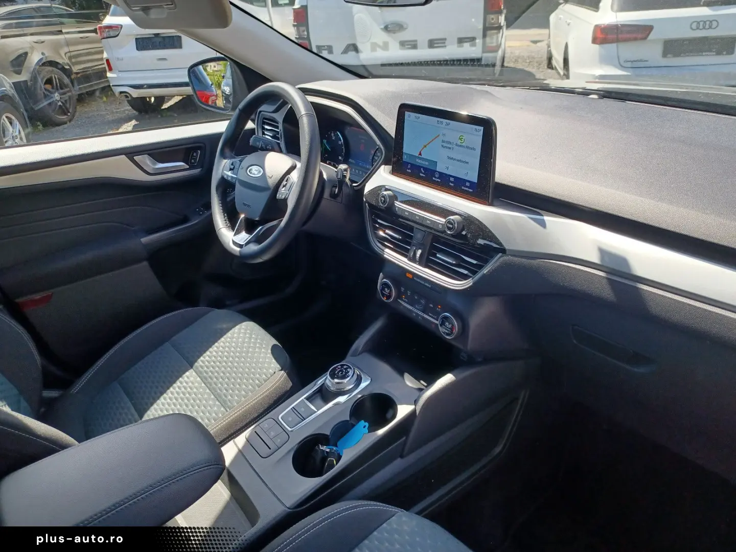 FORD Kuga PHEV    C und C   Navi