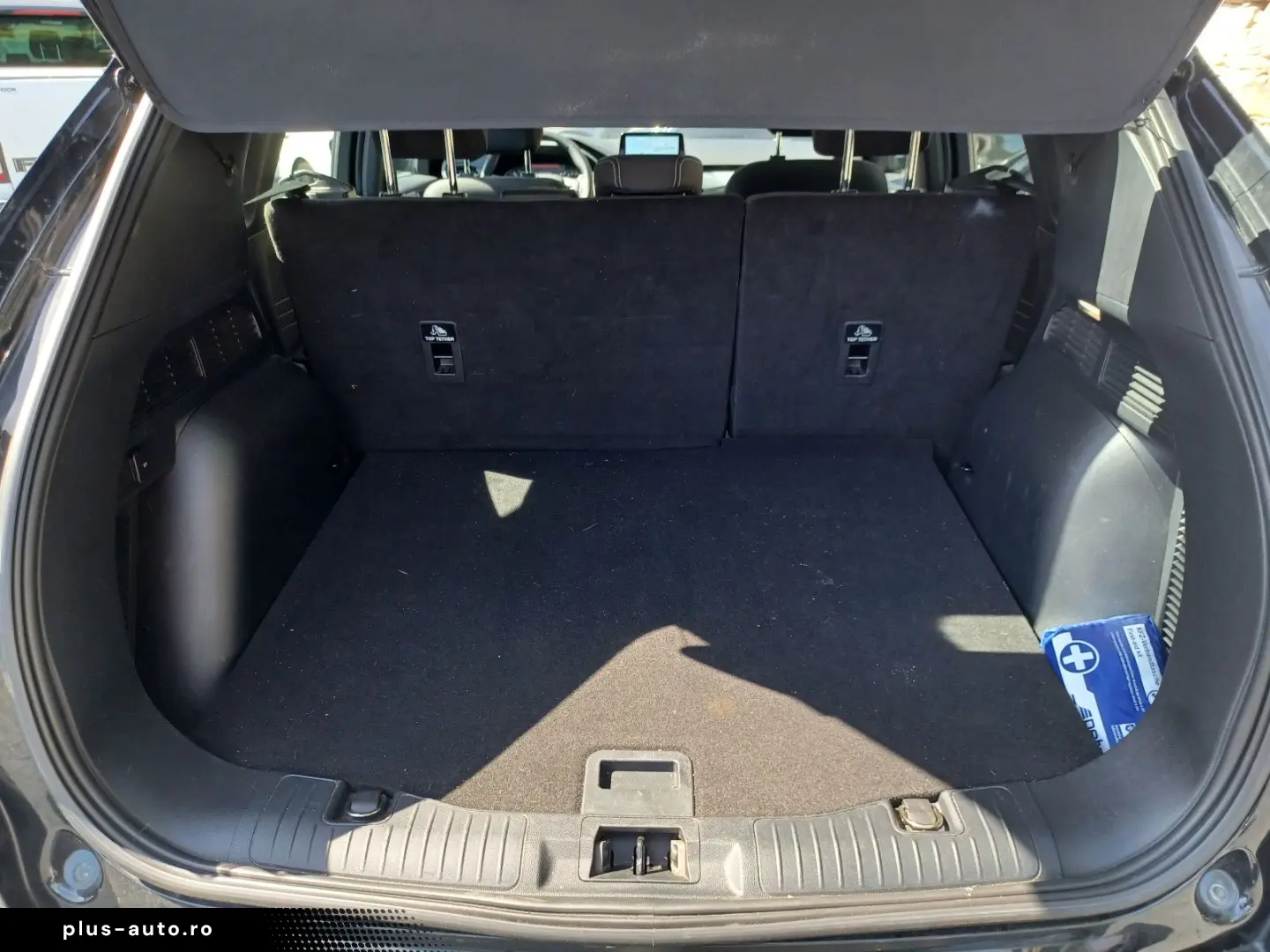 FORD Kuga PHEV    C und C   Navi