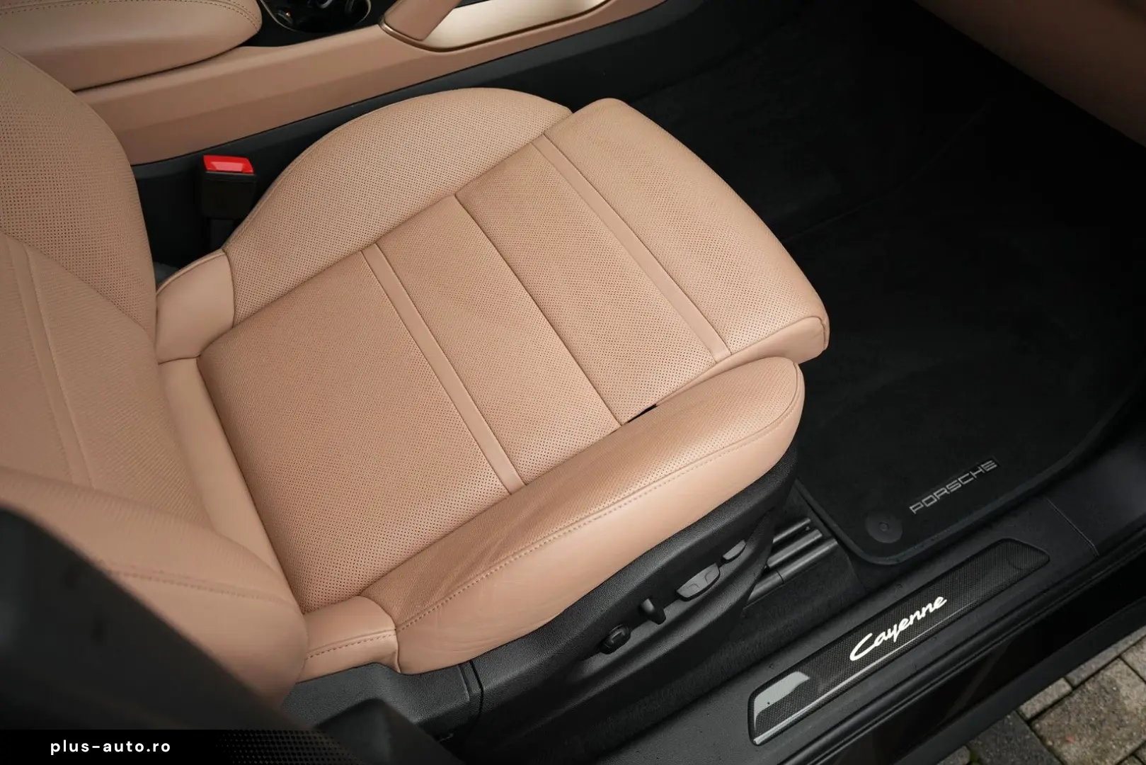PORSCHE CAYENNE SPORTDESIGN-LUFTF-PANO-BOSE-LEDER BEIGE