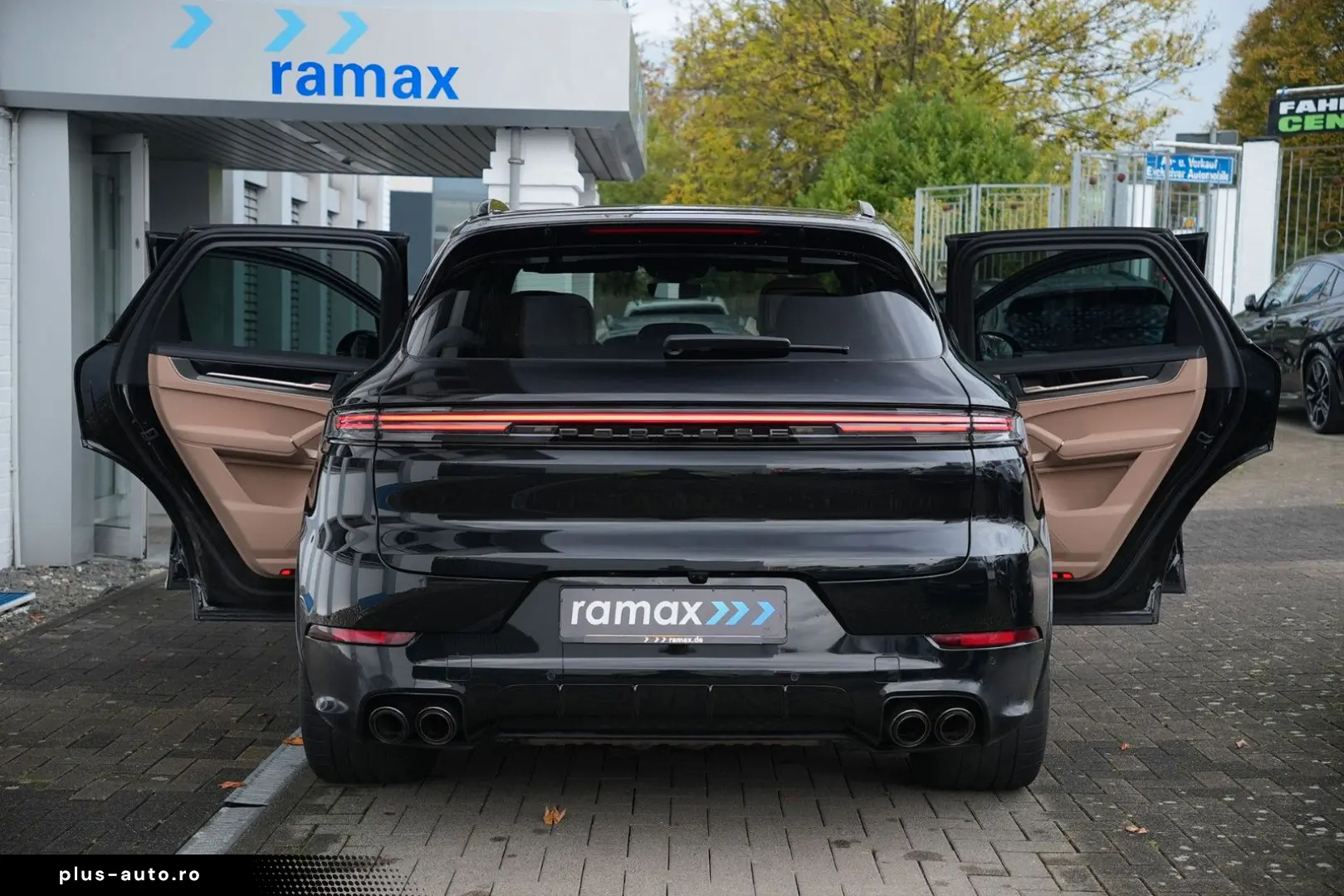 PORSCHE CAYENNE SPORTDESIGN-LUFTF-PANO-BOSE-LEDER BEIGE