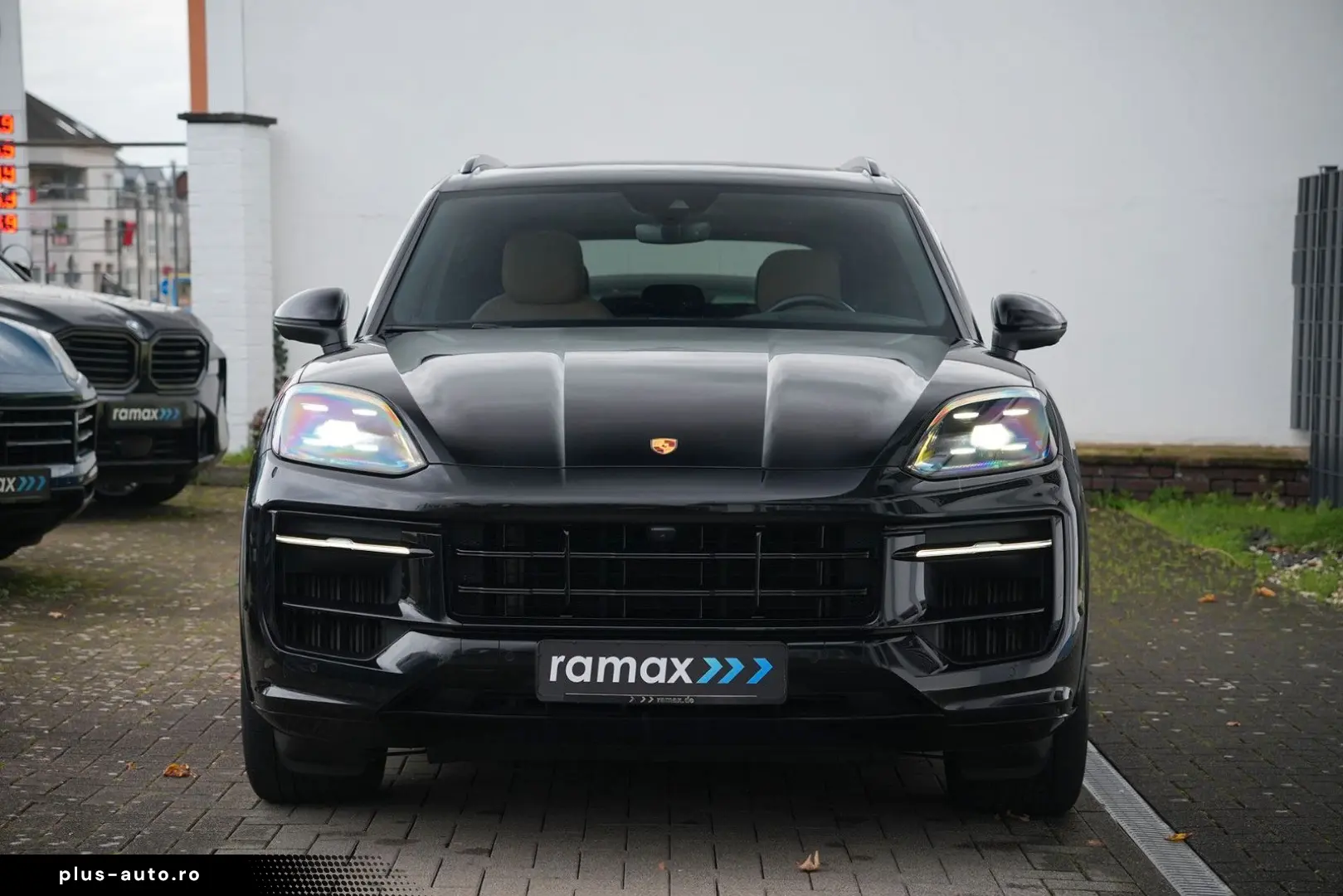 PORSCHE CAYENNE SPORTDESIGN-LUFTF-PANO-BOSE-LEDER BEIGE
