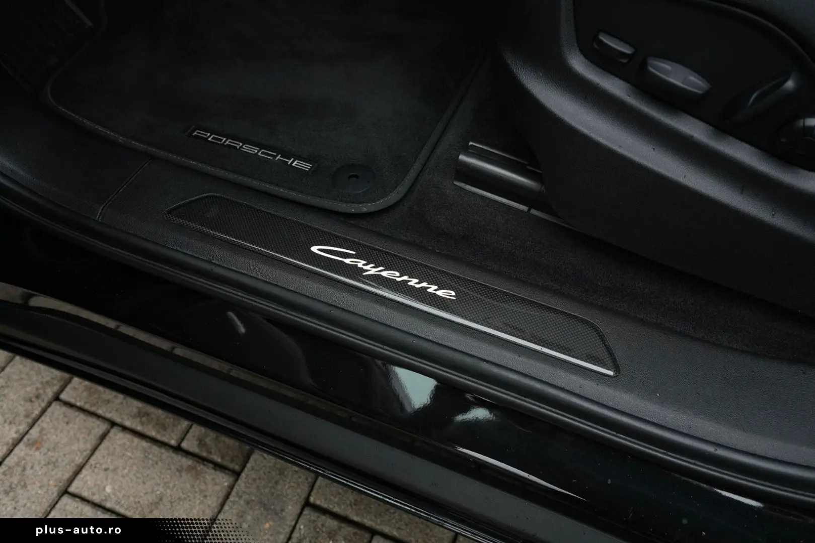 PORSCHE CAYENNE SPORTDESIGN-LUFTF-PANO-BOSE-LEDER BEIGE