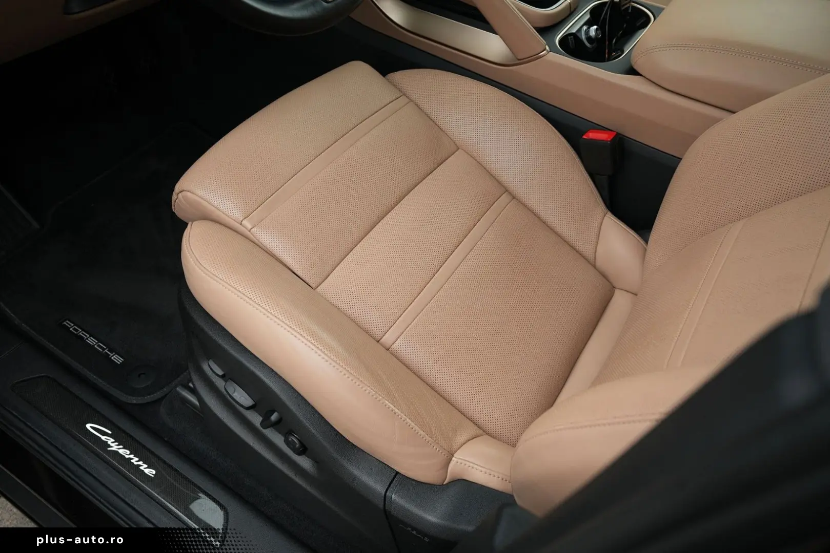 PORSCHE CAYENNE SPORTDESIGN-LUFTF-PANO-BOSE-LEDER BEIGE
