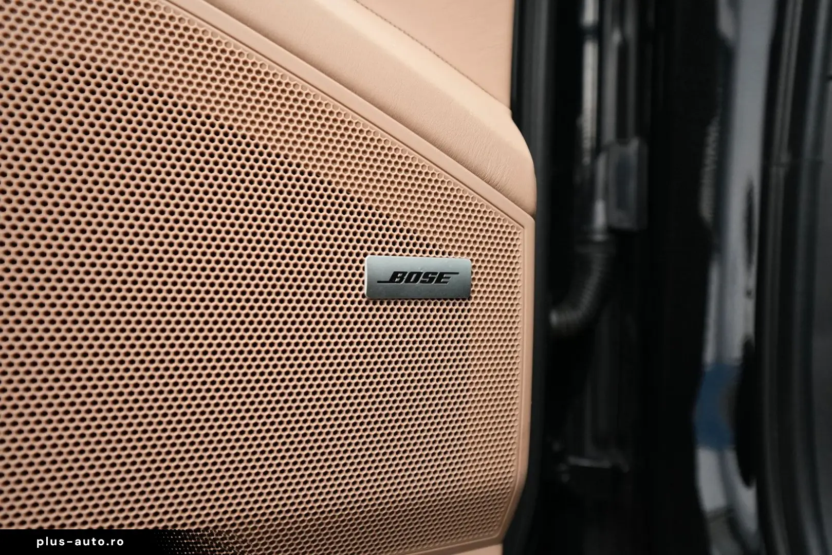 PORSCHE CAYENNE SPORTDESIGN-LUFTF-PANO-BOSE-LEDER BEIGE