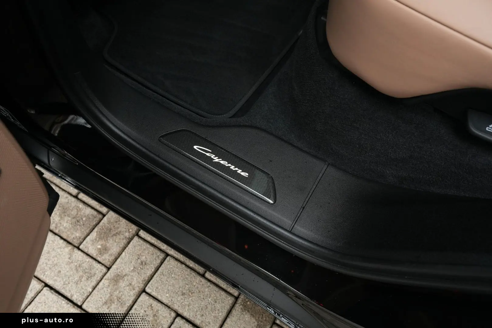 PORSCHE CAYENNE SPORTDESIGN-LUFTF-PANO-BOSE-LEDER BEIGE