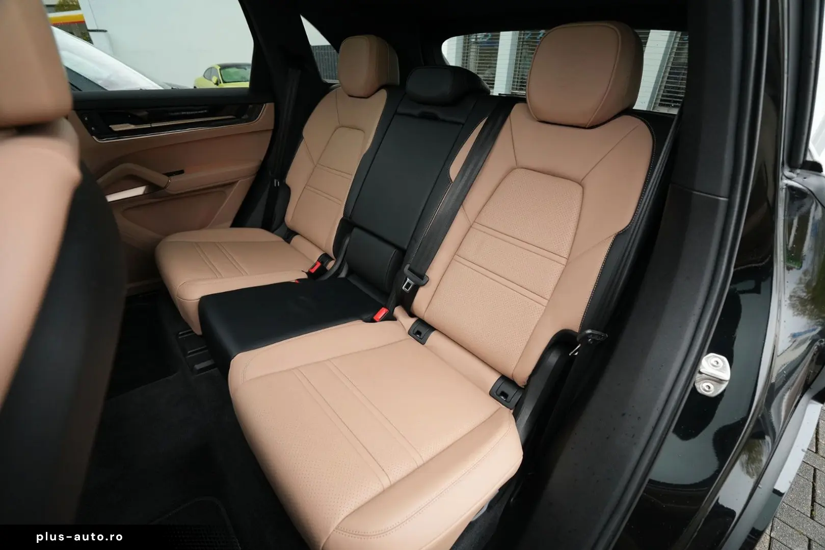PORSCHE CAYENNE SPORTDESIGN-LUFTF-PANO-BOSE-LEDER BEIGE