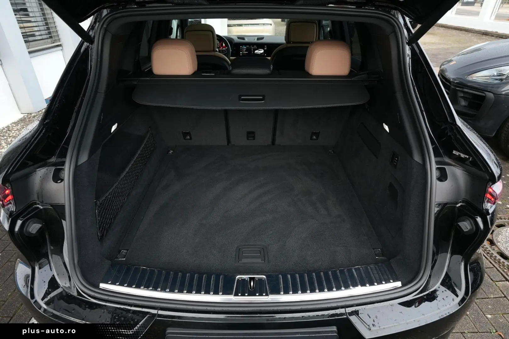 PORSCHE CAYENNE SPORTDESIGN-LUFTF-PANO-BOSE-LEDER BEIGE