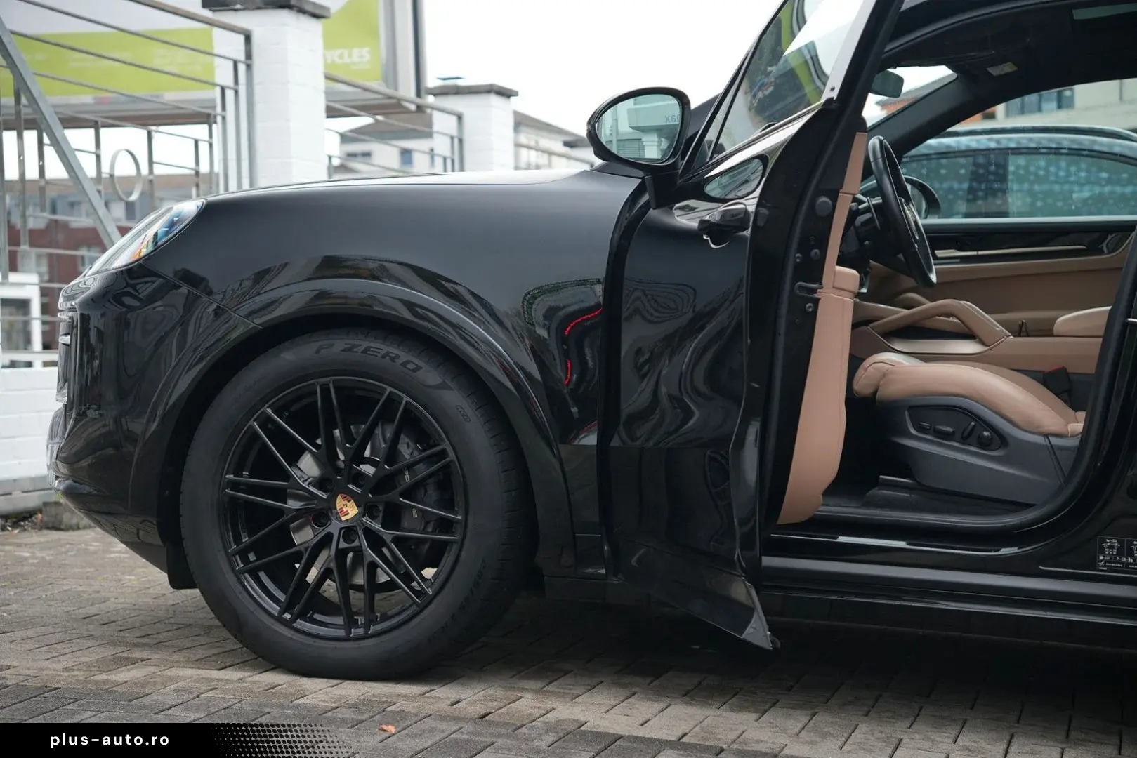 PORSCHE CAYENNE SPORTDESIGN-LUFTF-PANO-BOSE-LEDER BEIGE