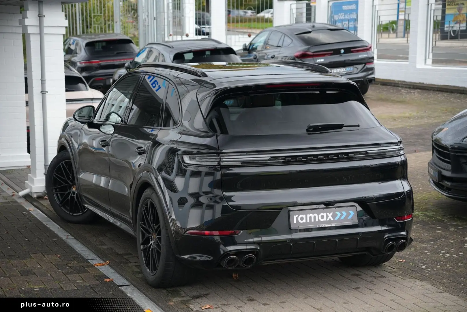 PORSCHE CAYENNE SPORTDESIGN-LUFTF-PANO-BOSE-LEDER BEIGE