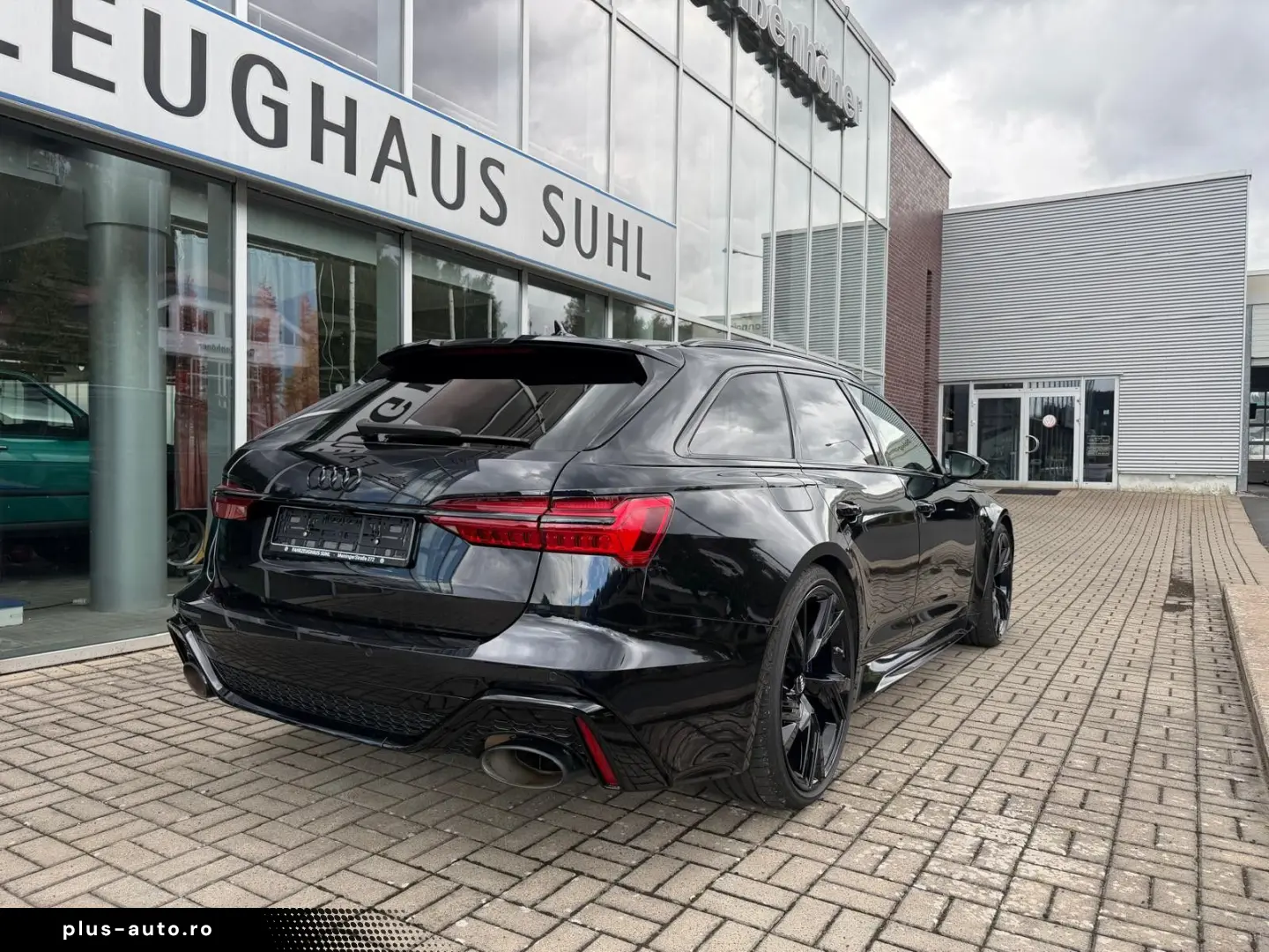 AUDI RS 6 Avant 4.0 TFSI quattro Nachtsicht AHZV 1.Ha